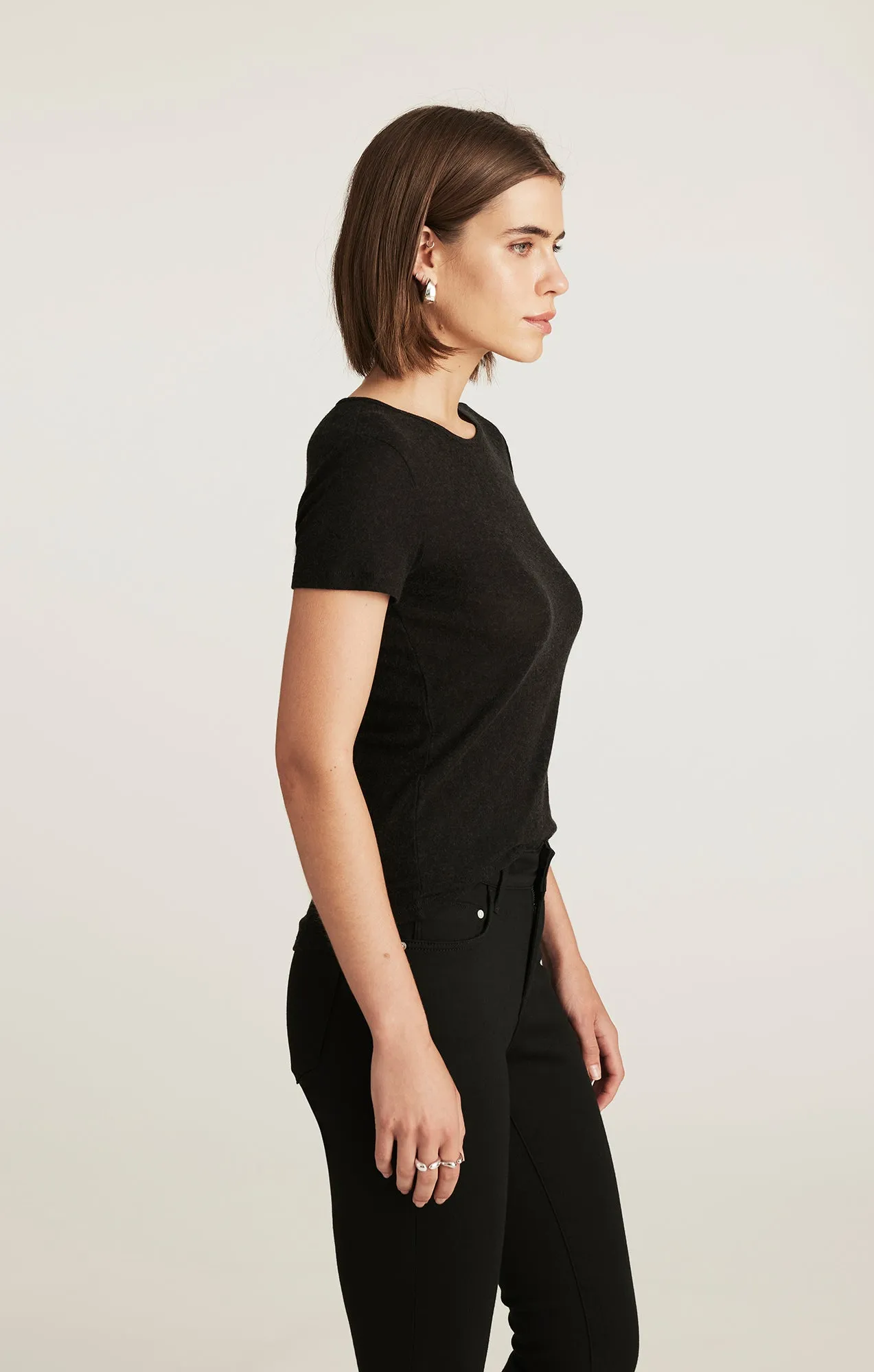EDITION CAP SLEEVE T-SHIRT IN BLACK sold by Mavi product image thumbnail 2