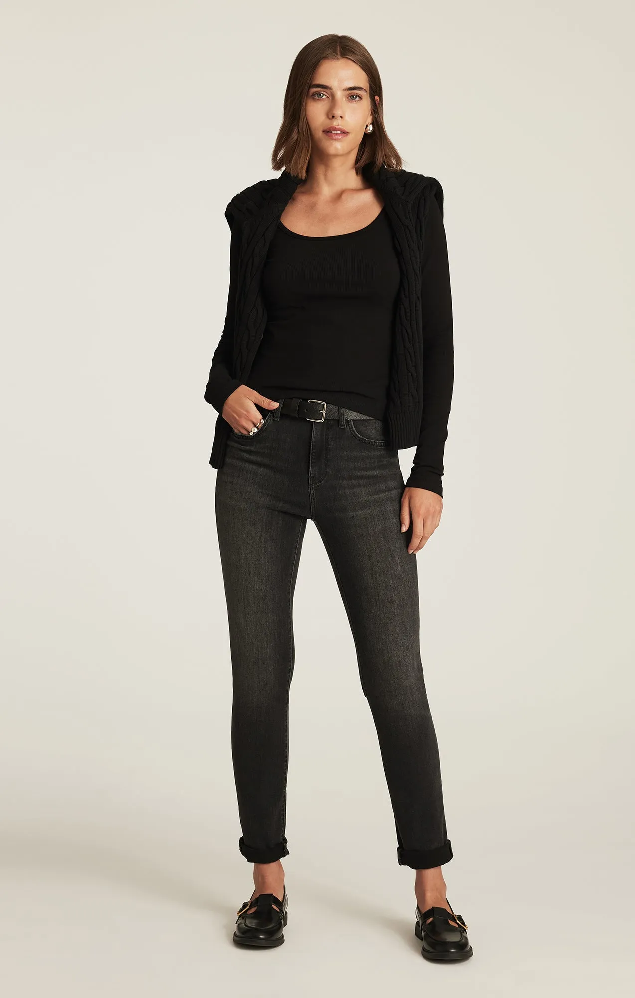 SOFIA RIBBED SQUARE NECK T-SHIRT IN BLACK sold by Mavi product image thumbnail 5