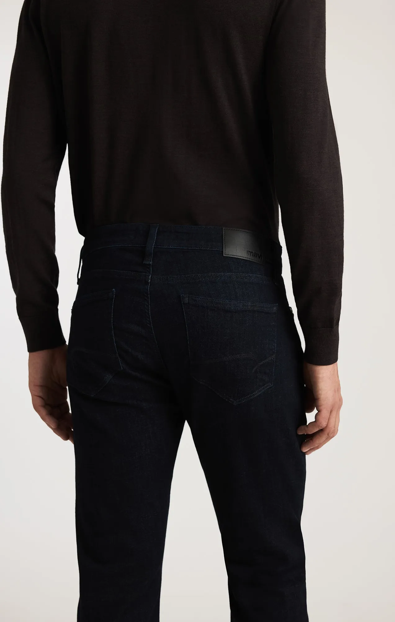 MARCUS SLIM STRAIGHT LEG IN DEEP RINSE FEATHER BLUE sold by Mavi product image thumbnail 5