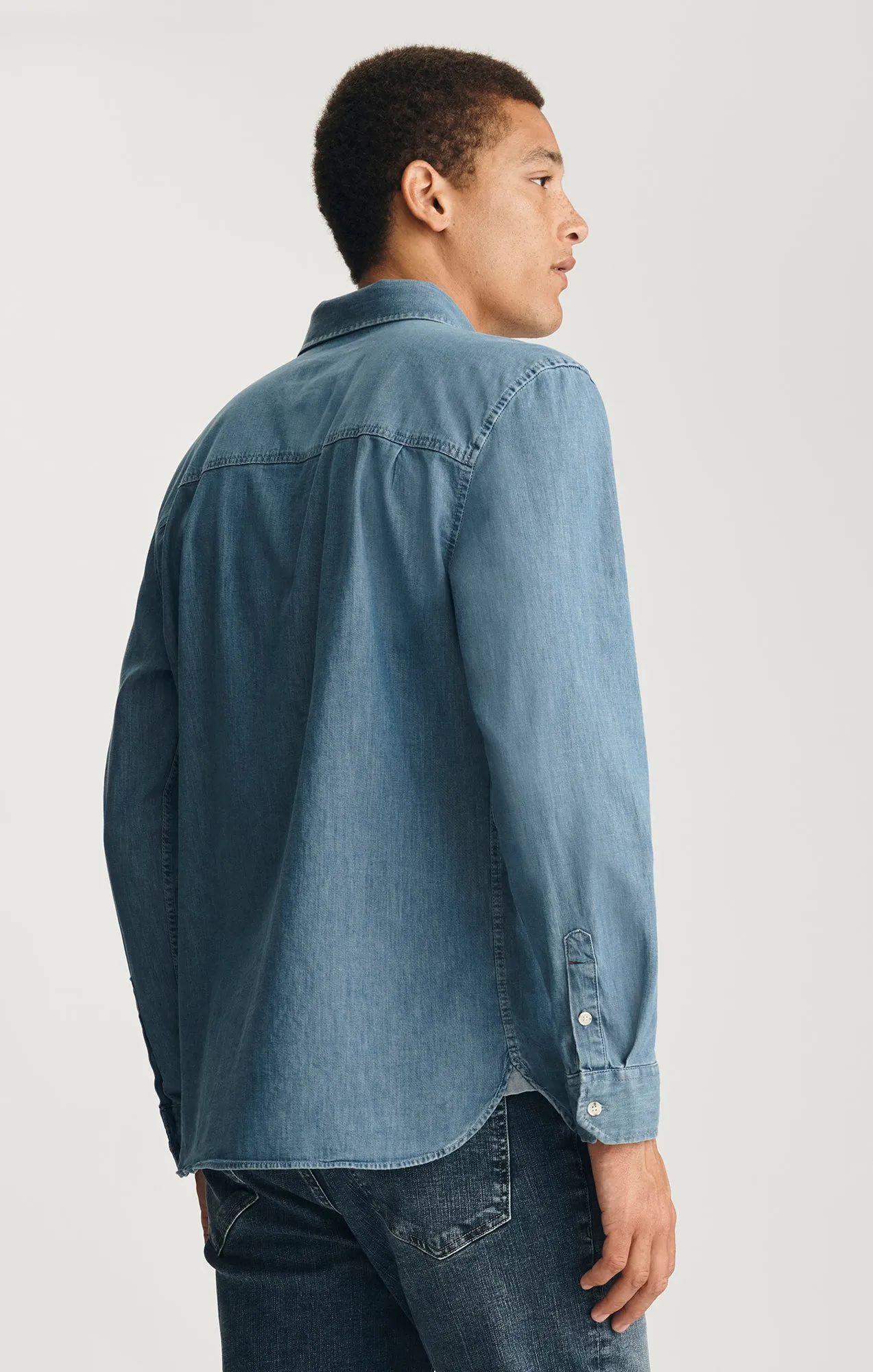 LONG SLEEVE BUTTON-UP SHIRT IN LIGHT BLUE sold by Mavi product image thumbnail 2