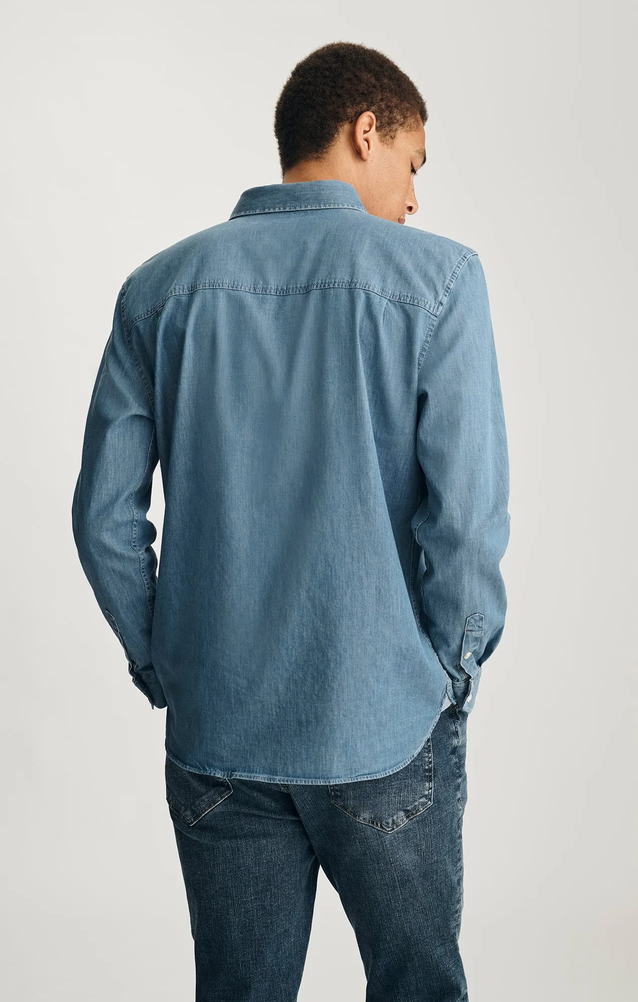 LONG SLEEVE BUTTON-UP SHIRT IN LIGHT BLUE sold by Mavi product image thumbnail 3