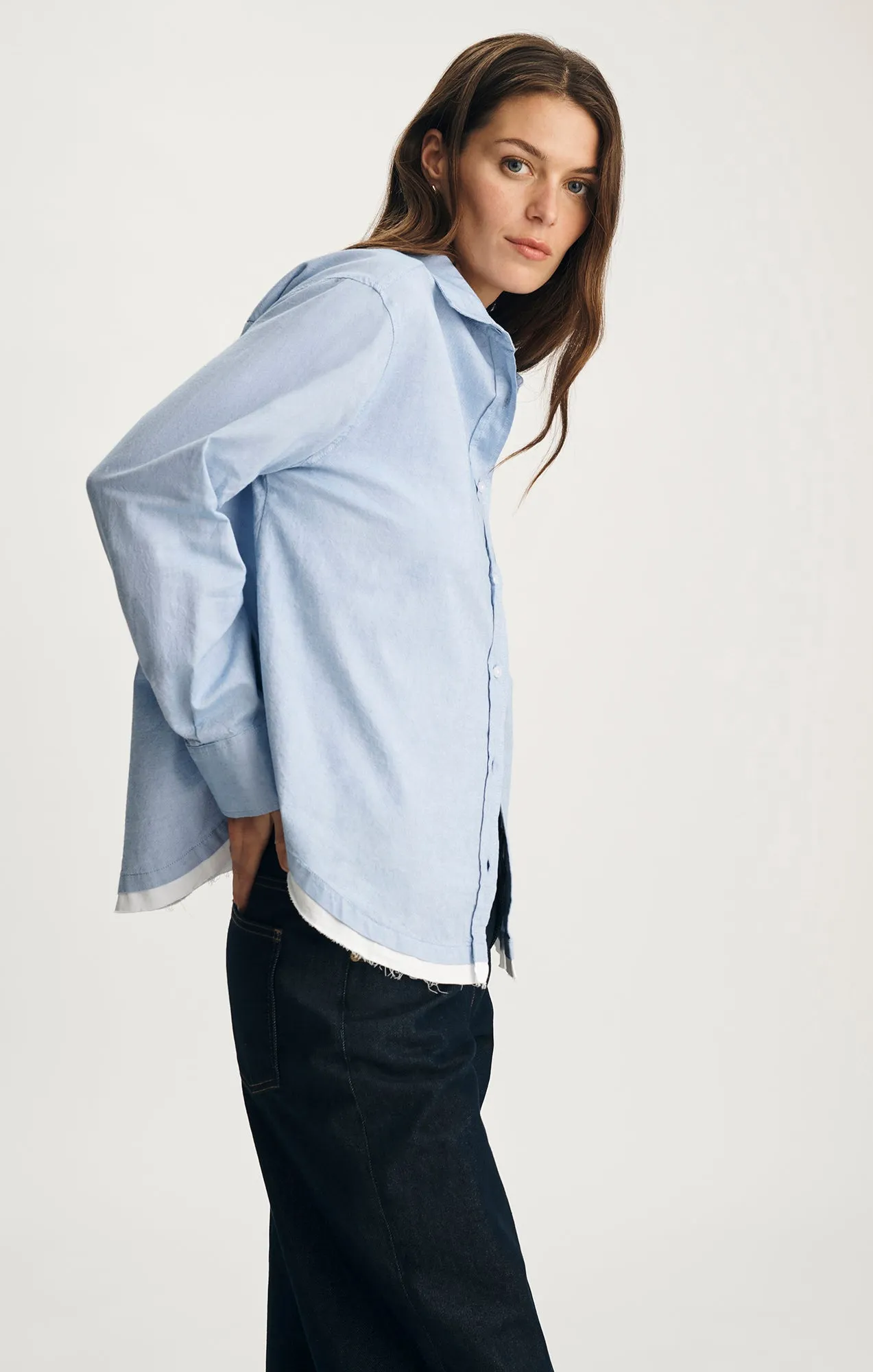 RAW HEM BUTTON-UP SHIRT IN WINDSURFER sold by Mavi product image thumbnail 2