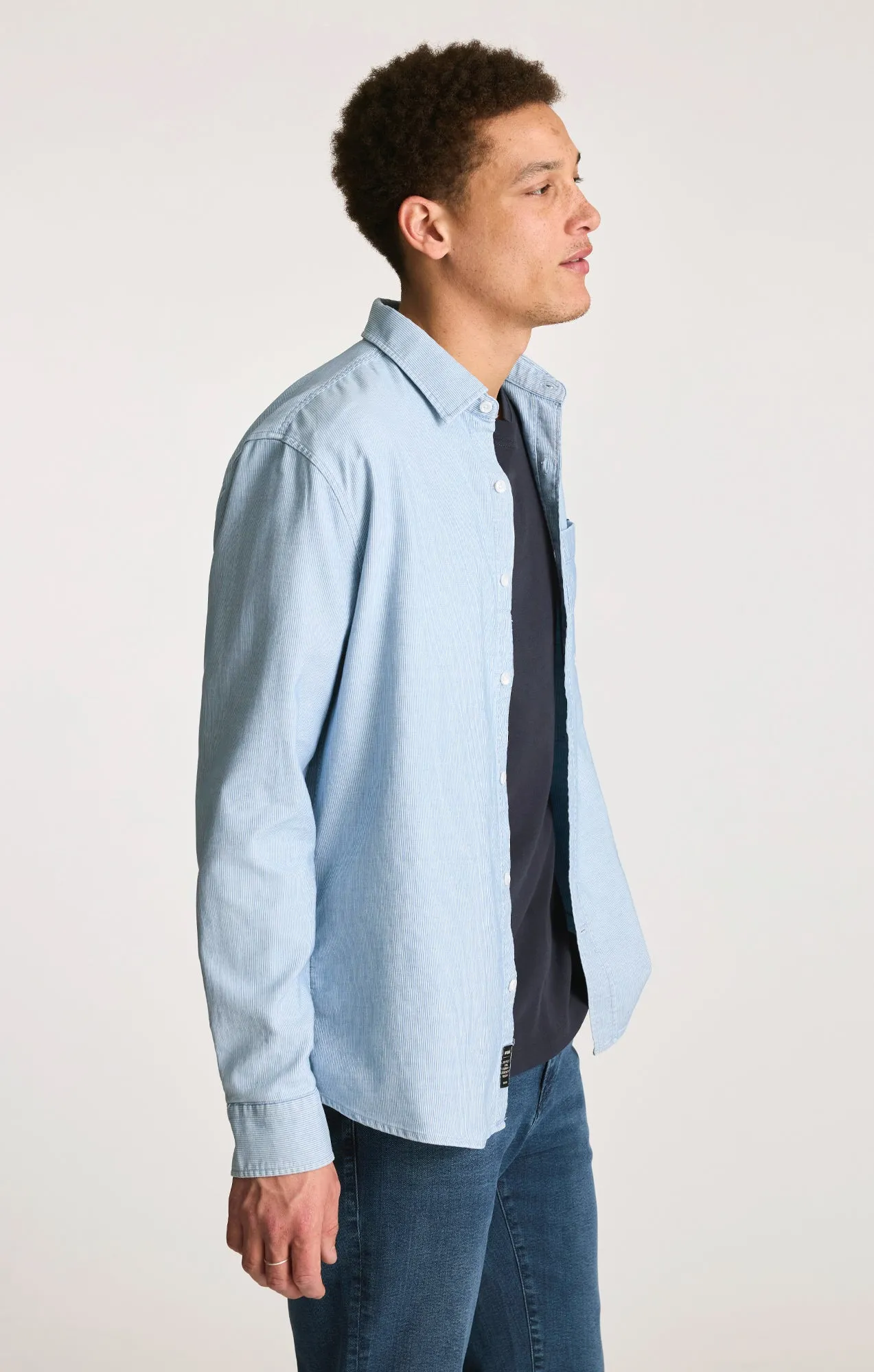 ONE POCKET BUTTON-UP SHIRT IN WHITE STRIPE INDIGO ZEMIN sold by Mavi product image thumbnail 3