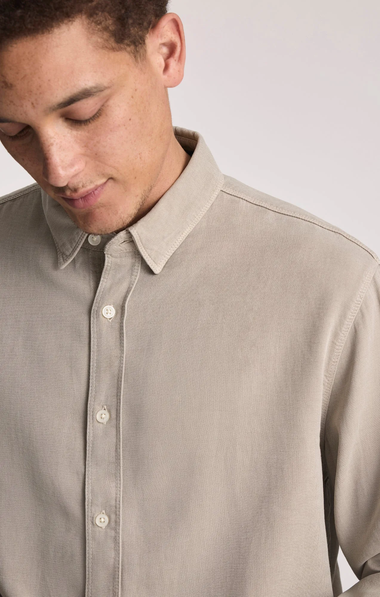 TENCEL BUTTON-UP SHIRT IN ELM sold by Mavi product image thumbnail 4