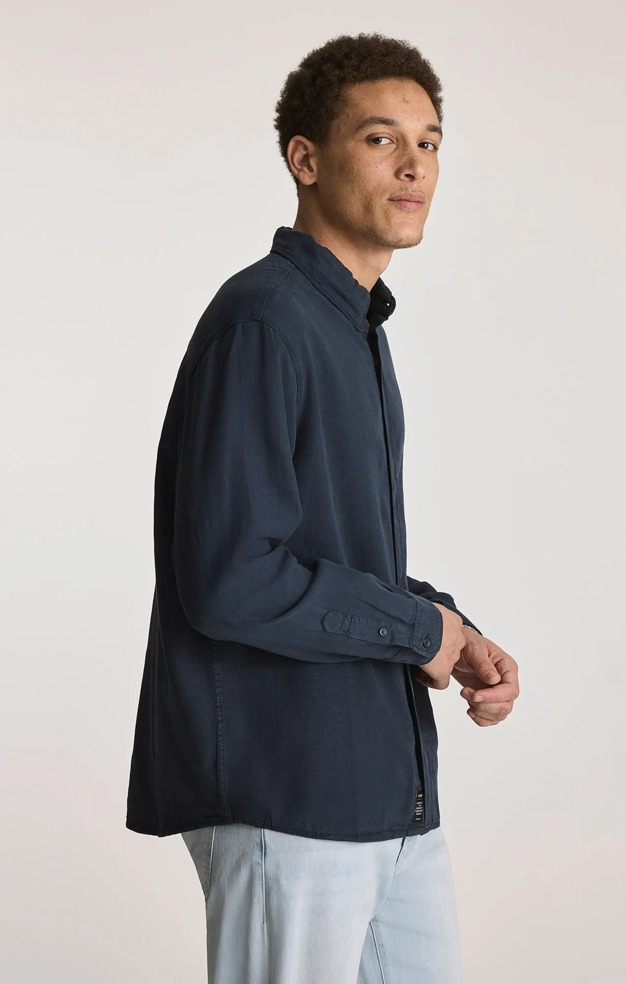 TENCEL™ BUTTON-UP SHIRT IN TOTAL ECLIPSE sold by Mavi product image thumbnail 3