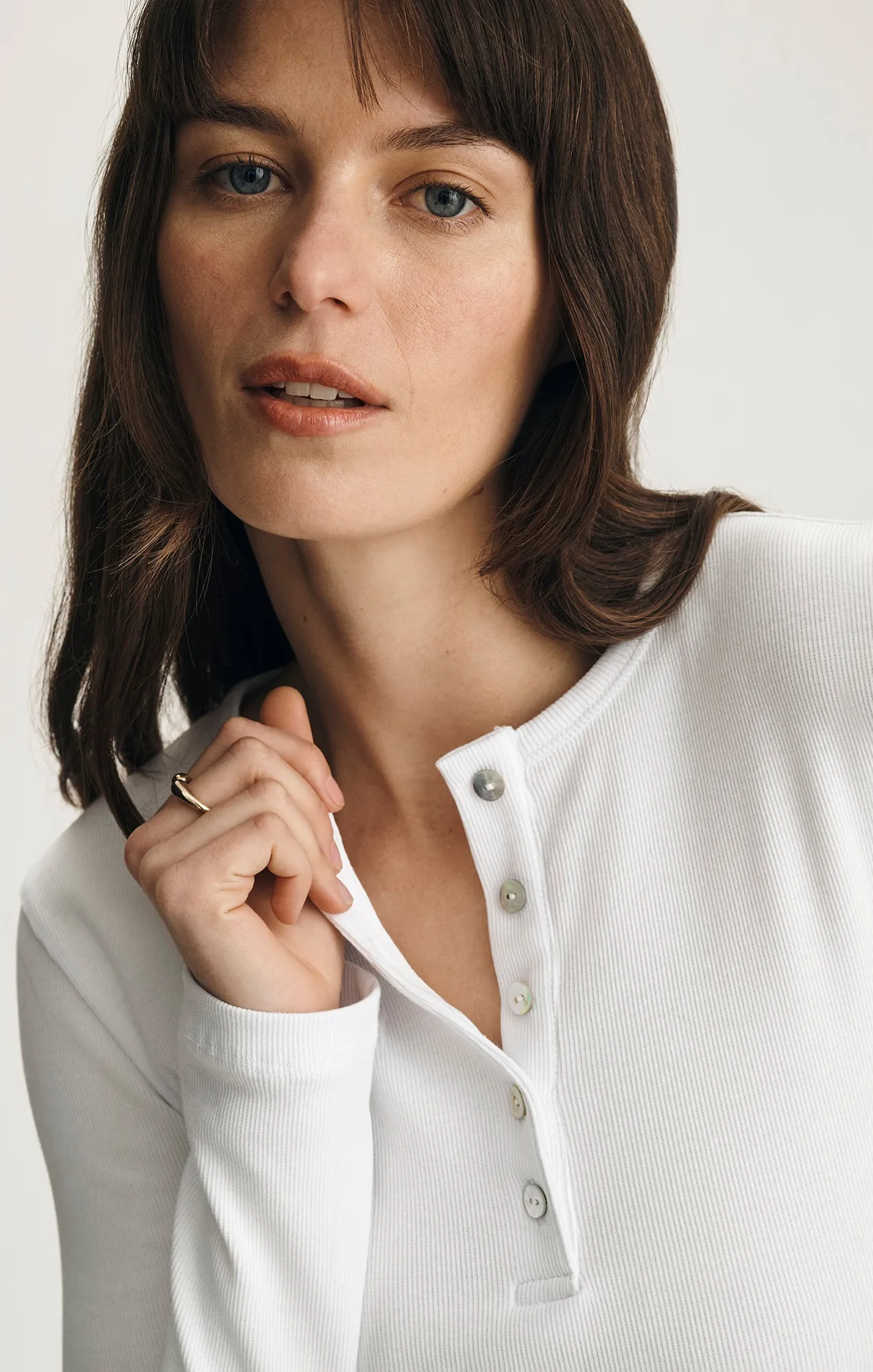 LONG SLEEVE HENLEY T-SHIRT IN WHITE sold by Mavi product image thumbnail 3