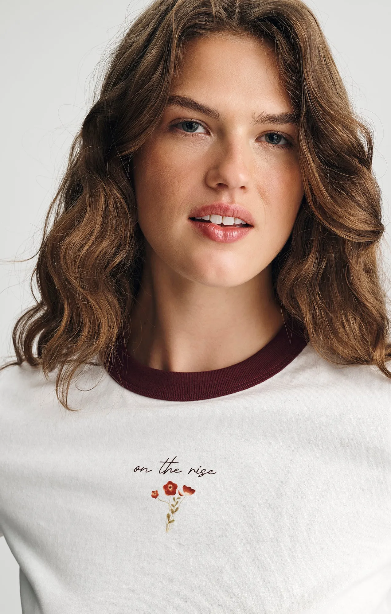 ON THE RISE GRAPHIC T-SHIRT IN ANTIQUE WHITE sold by Mavi product image thumbnail 5