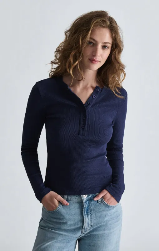 WAFFLE KNIT LONG SLEEVE HENLEY T-SHIRT IN NAVAL ACADEMY made by Mavi