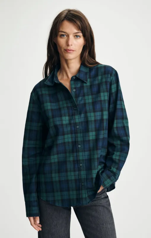 CRINKLE PLAID BUTTON-UP SHIRT IN NAVY CHECK made by Mavi