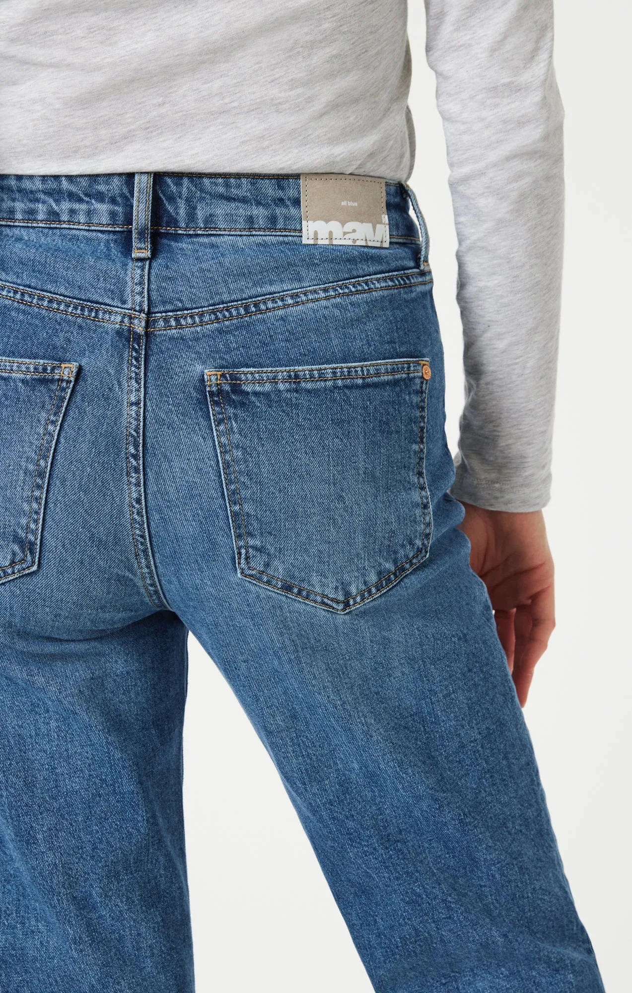 SAVANNAH CUFFED STRAIGHT LEG IN SHADED CLASSIC BLUE sold by Mavi product image thumbnail 5