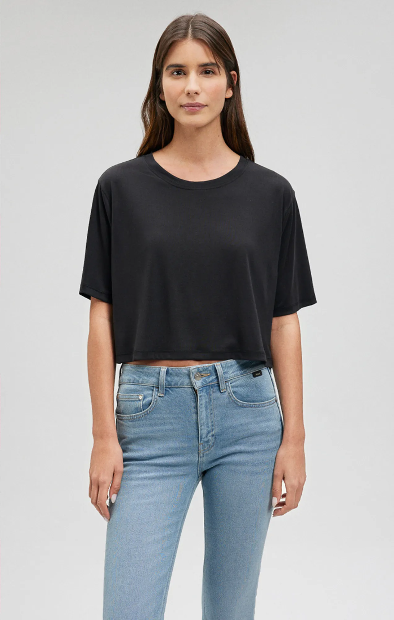 CROPPED SHORT SLEEVE T-SHIRT IN BLACK sold by Mavi product image thumbnail 3