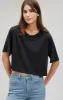 CROPPED SHORT SLEEVE T-SHIRT IN BLACK sold by Mavi