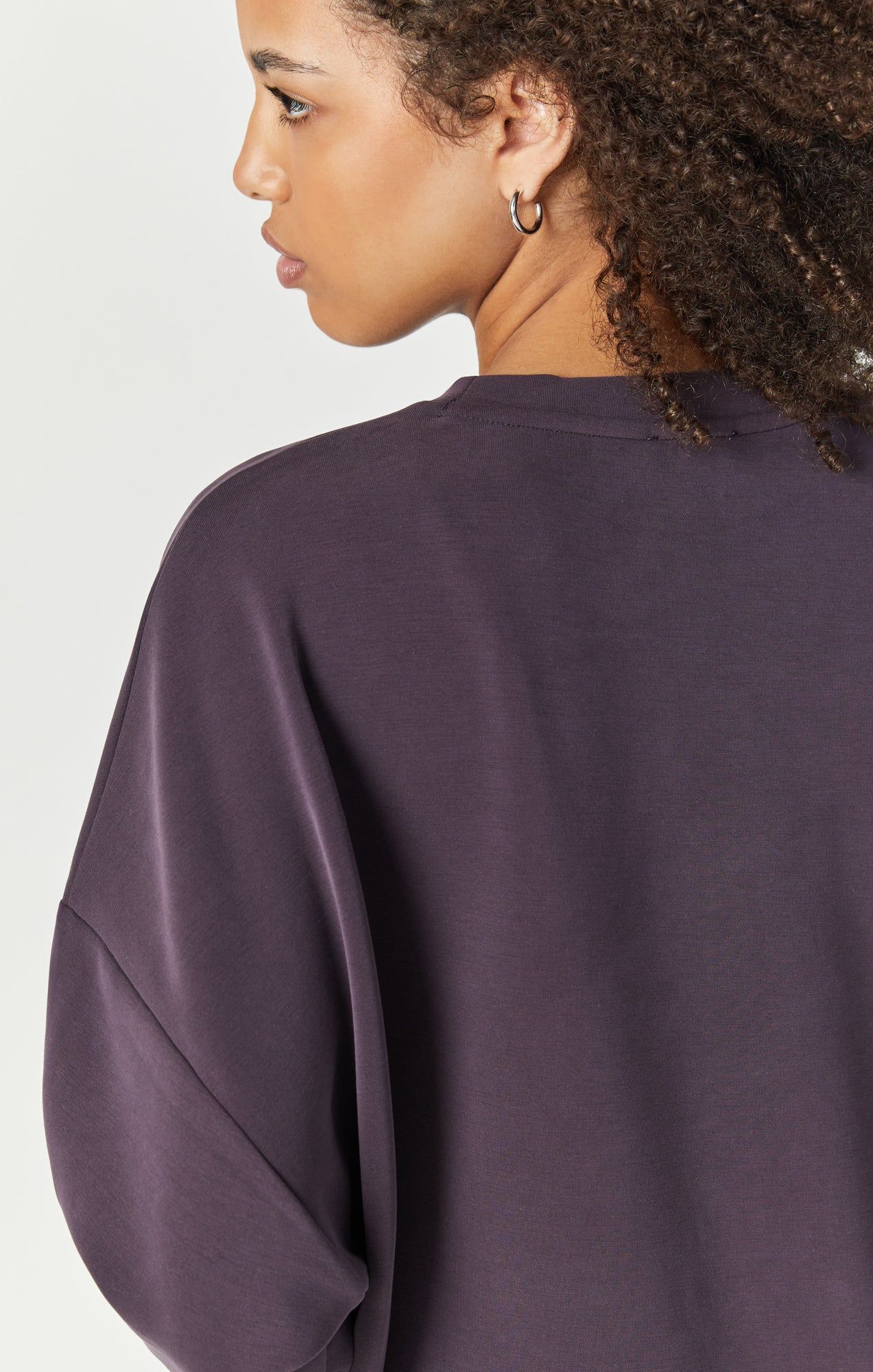OVERSIZED SWEATSHIRT IN PLUM PERFECT sold by Mavi product image thumbnail 5