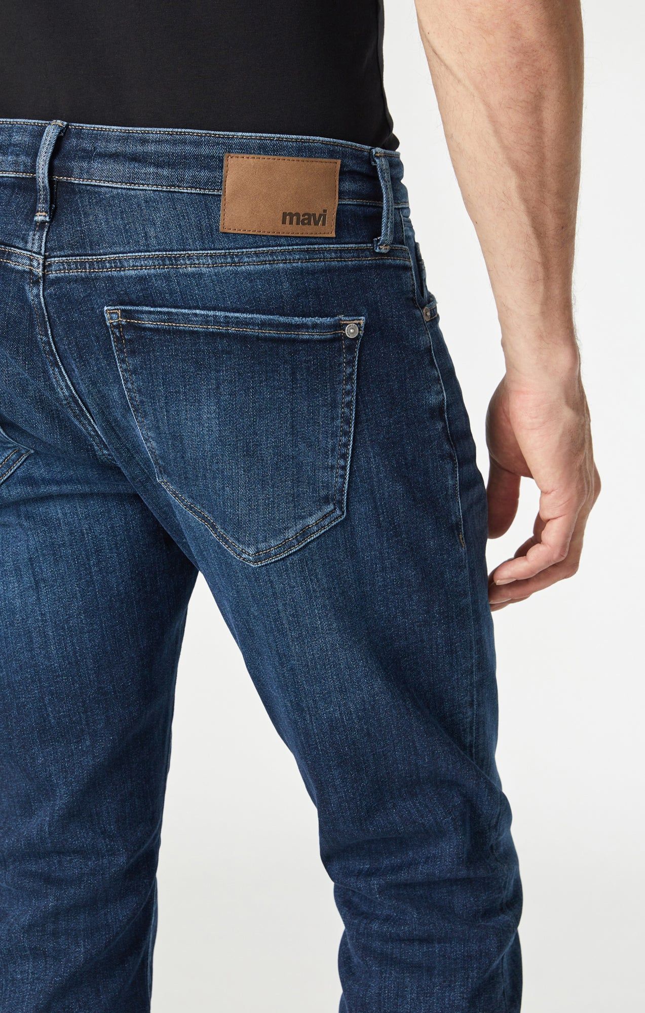 JAKE SLIM LEG IN DARK BRUSHED ORGANIC VINTAGE sold by Mavi product image thumbnail 5