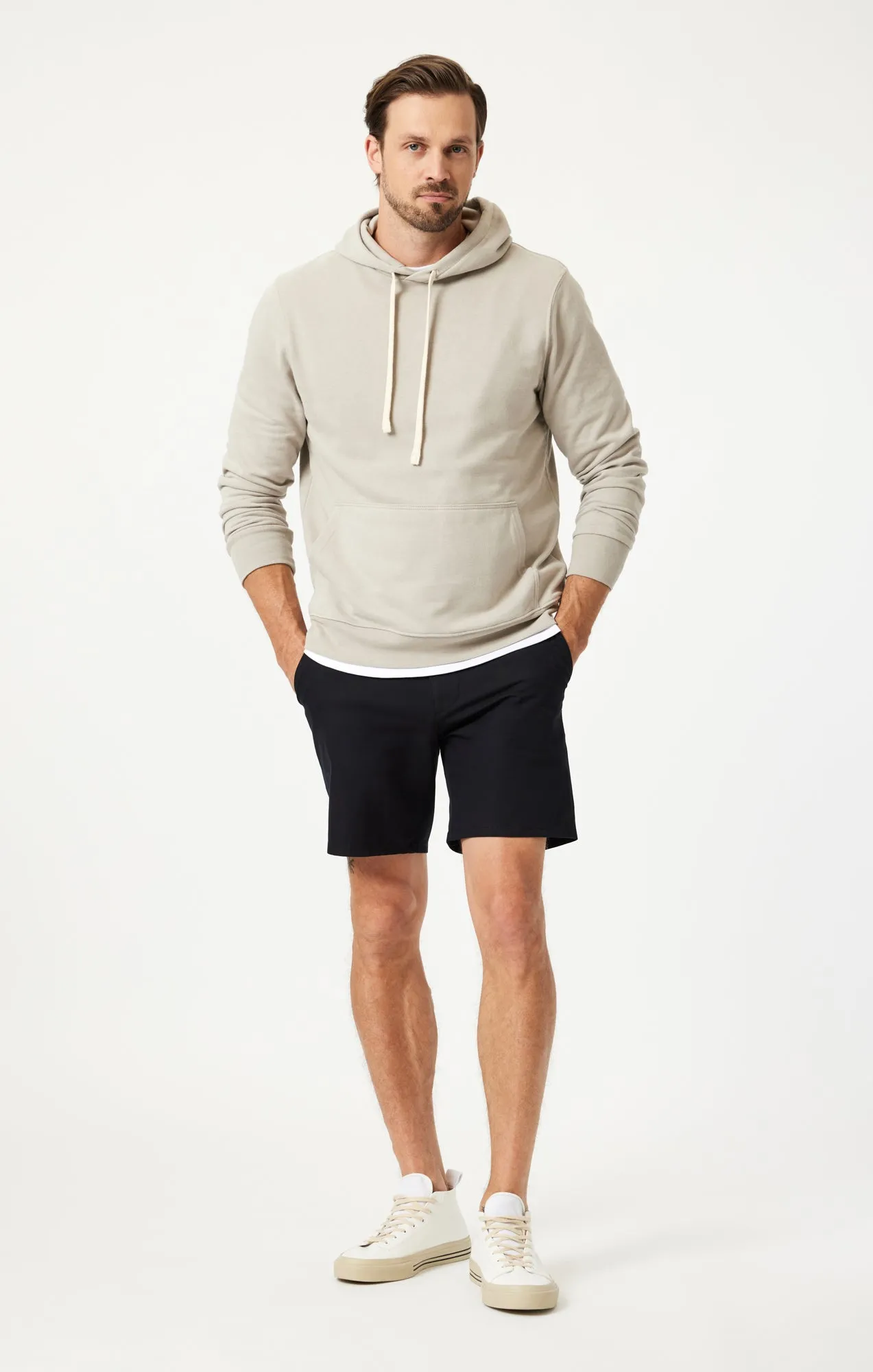 DARREN CHINO SHORTS IN BLACK TRUE MOVE sold by Mavi