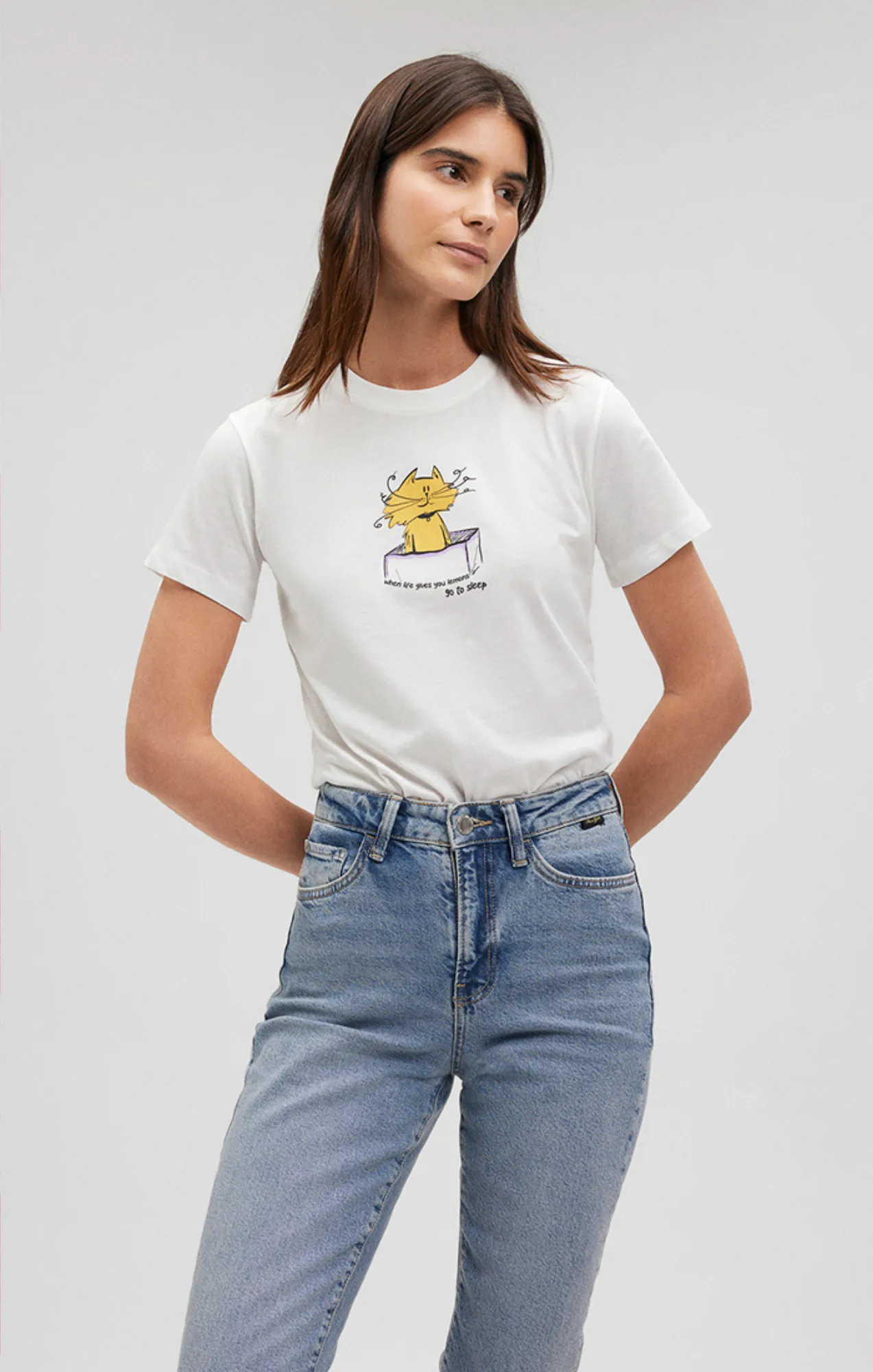 YELLOW CAT T-SHIRT IN ANTIQUE WHITE sold by Mavi product image thumbnail 2