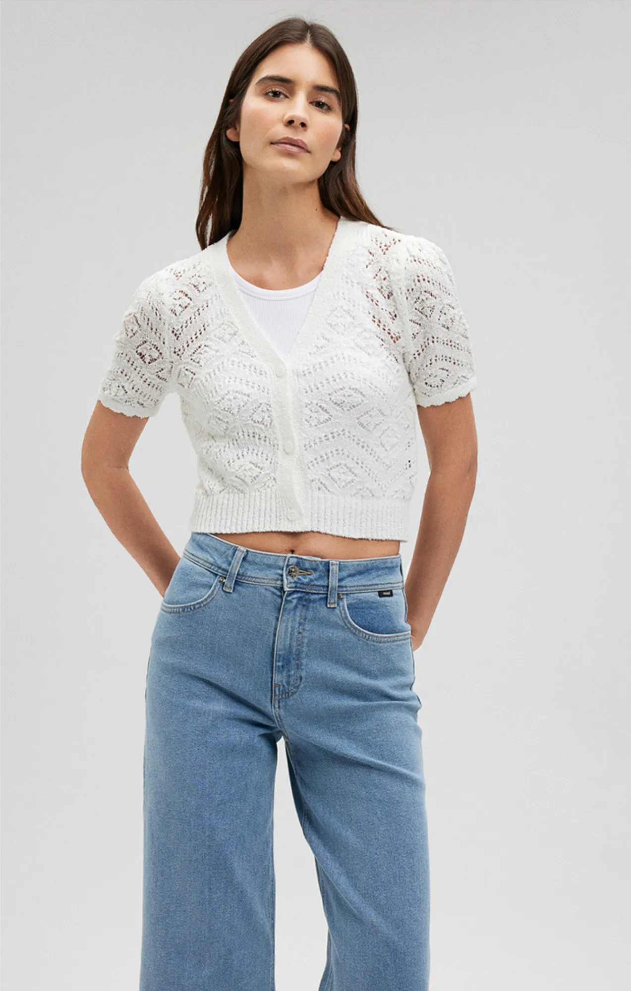 CROPPED CARDIGAN IN ANTIQUE WHITE sold by Mavi