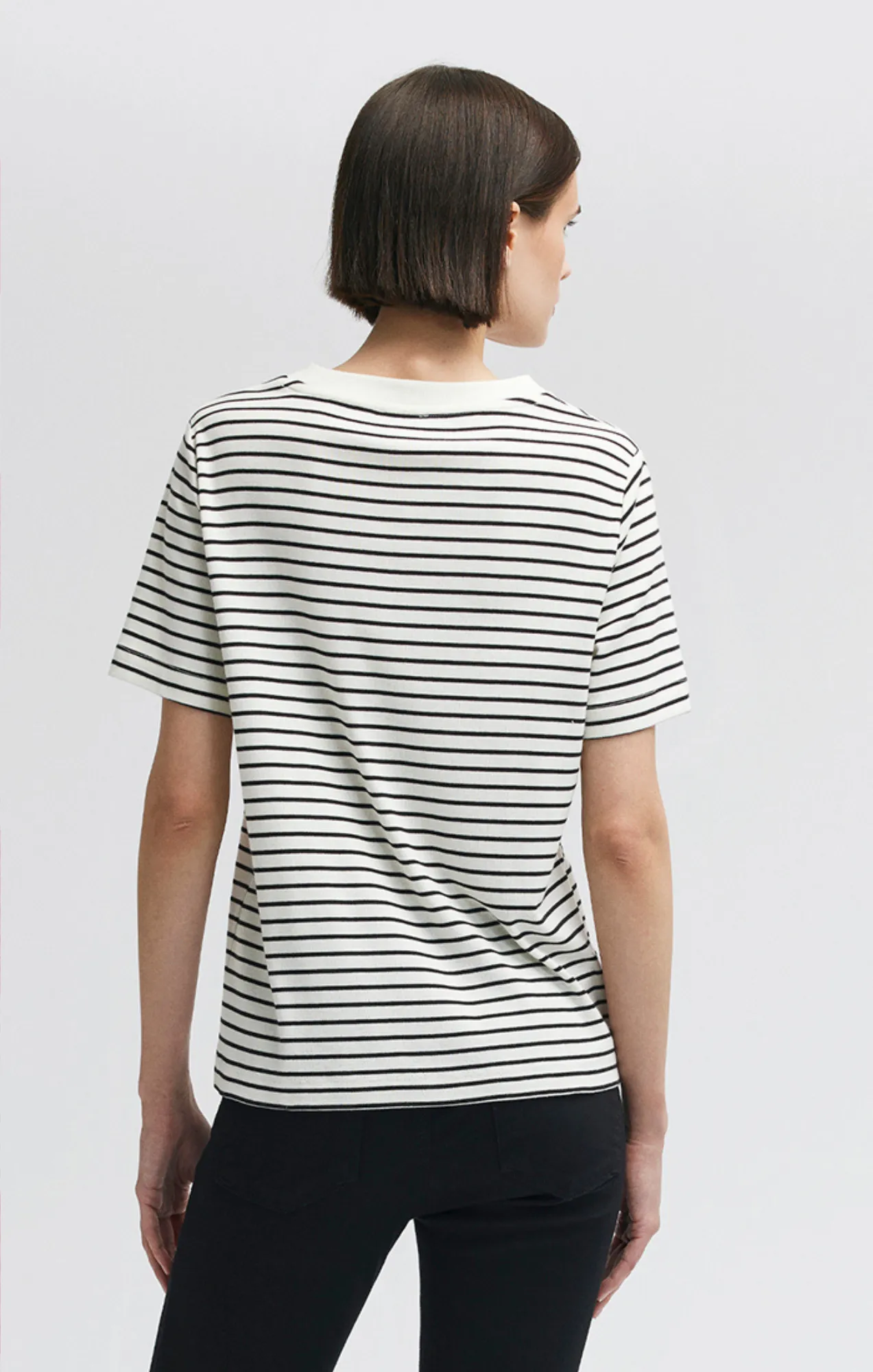 CREW NECK T-SHIRT IN BLACK STRIPED sold by Mavi product image thumbnail 3