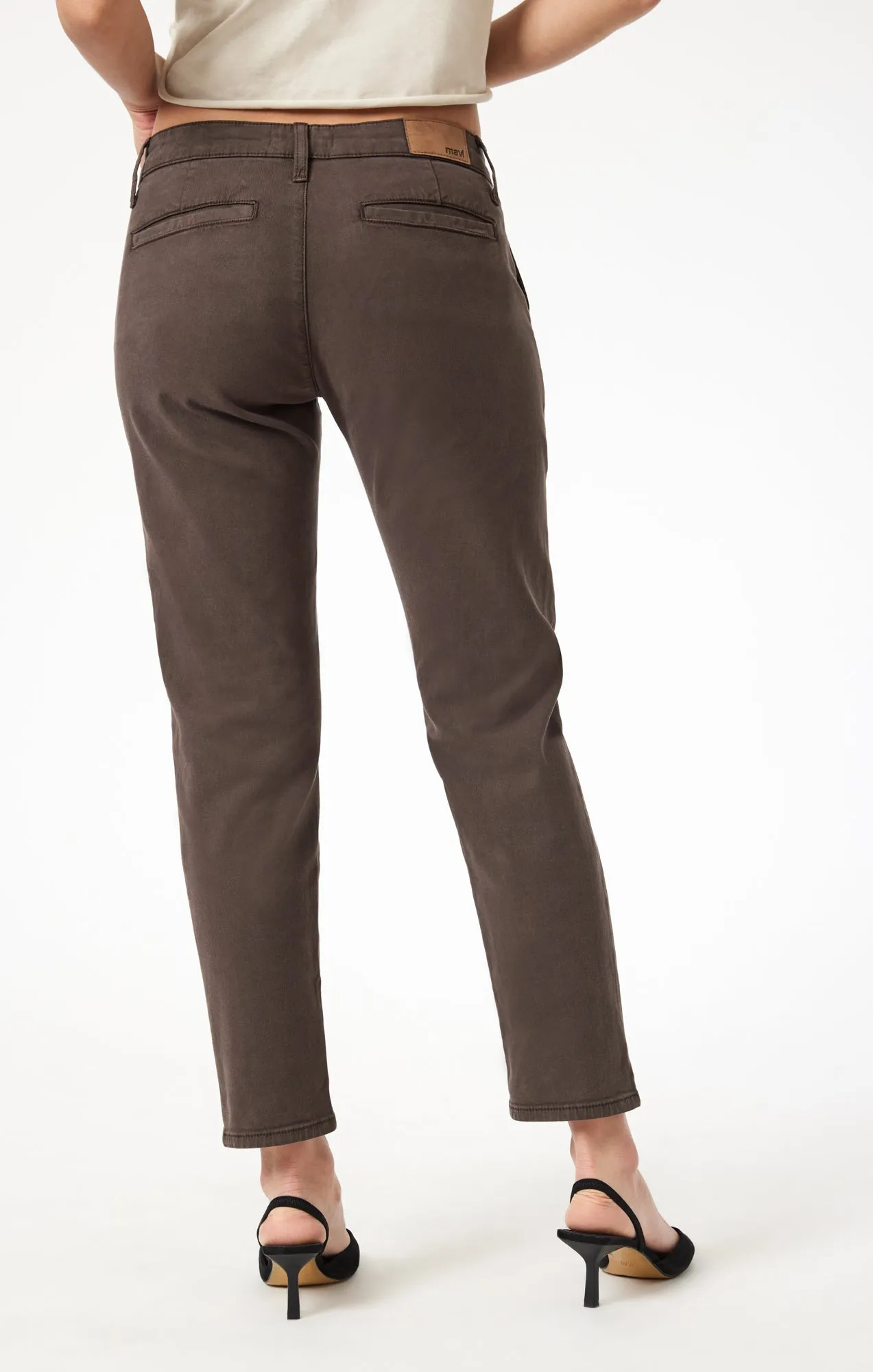 BROOKE SLIM CHINO IN OAK LUXE TWILL sold by Mavi product image thumbnail 5