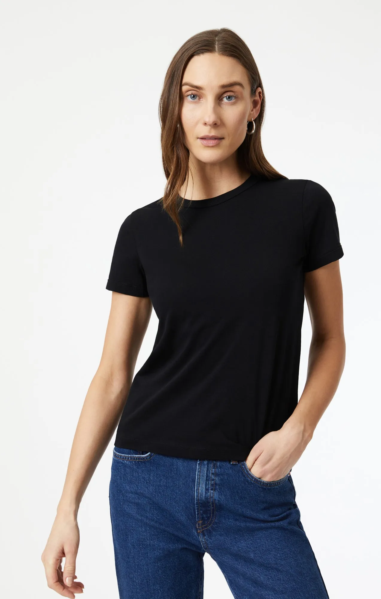 SLIM CREW NECK T-SHIRT IN BLACK sold by Mavi
