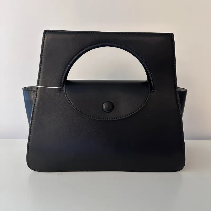 SAMPLE SM9525 Black Crossbody Bag - FINAL SALE made by Melie Bianco