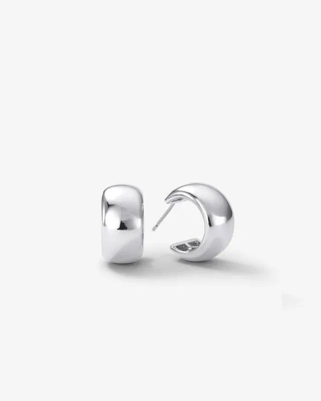 "She's So Smooth" Hoops 18mm - Silver made by Melinda Maria
