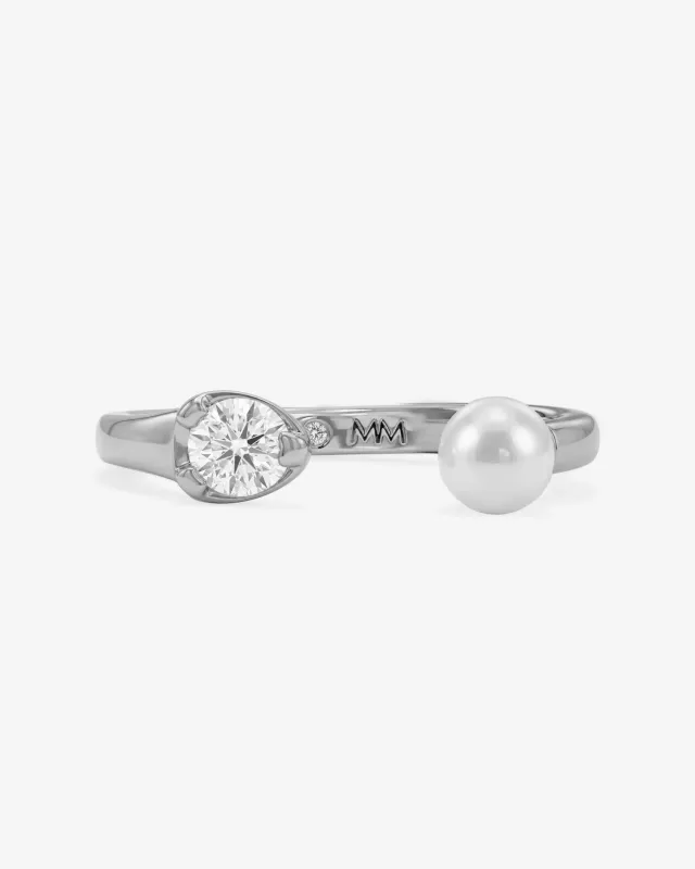 Perfect Pearl Open Ring - Silver made by Melinda Maria
