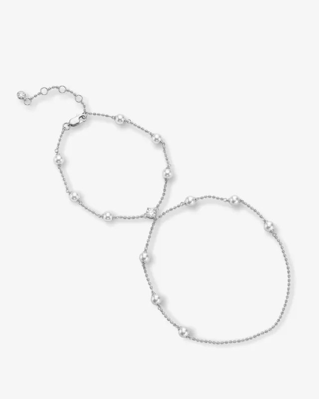 Perfect Pearl Hand-Chain - Silver made by Melinda Maria