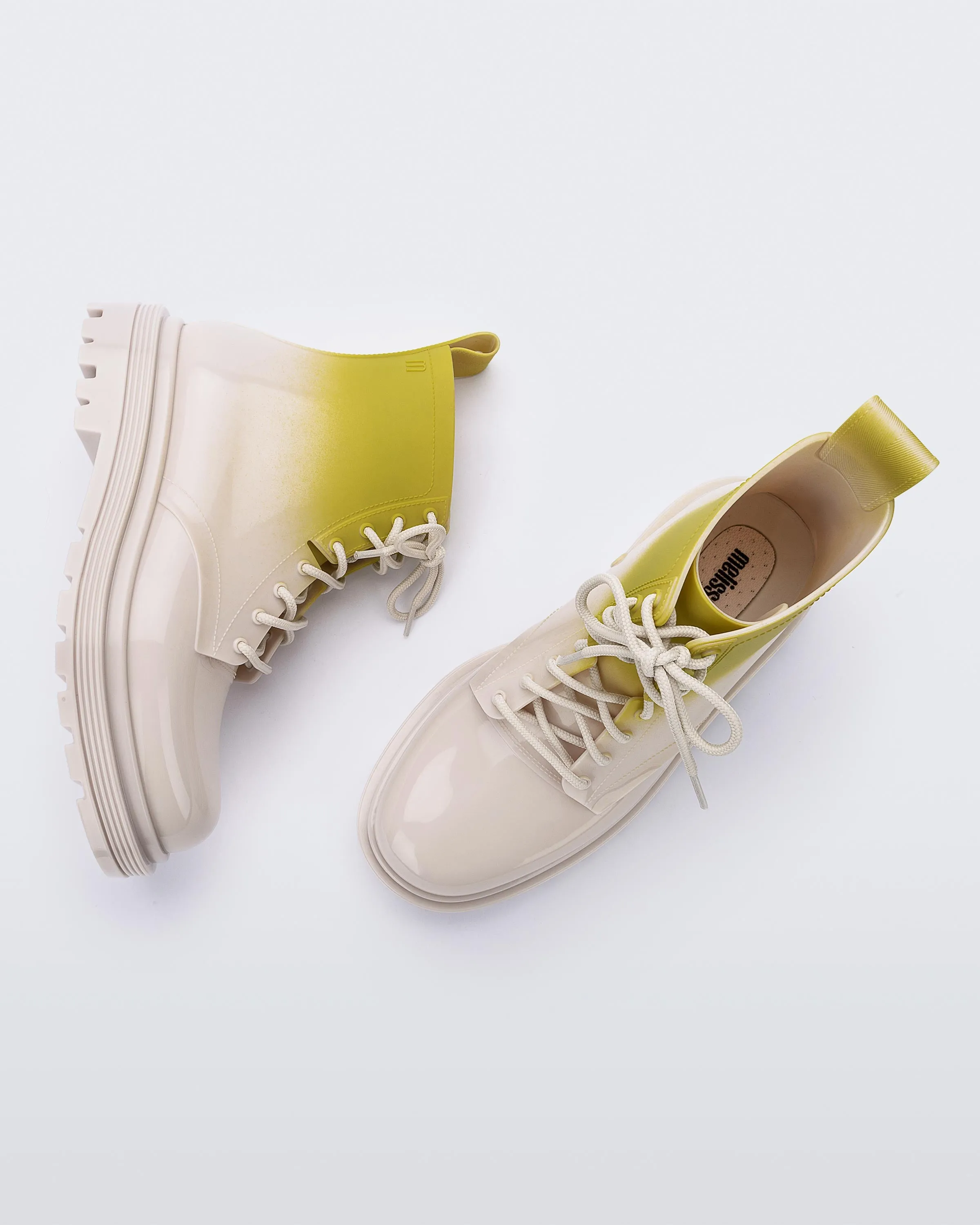 Coturno sold by Melissa product image thumbnail 4