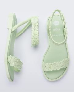 Wave Blossom Sandal sold by Melissa