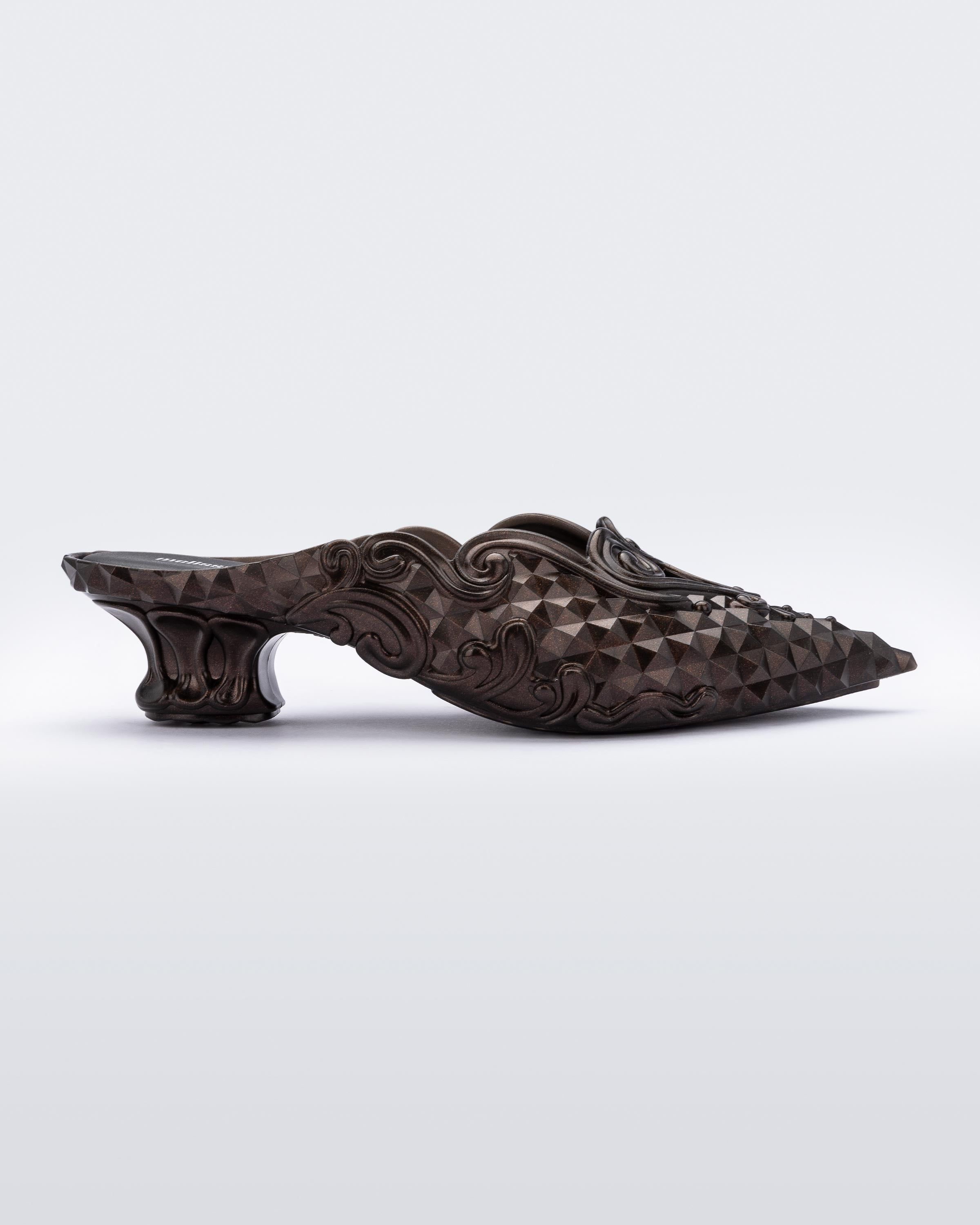 Court Shoe sold by Melissa