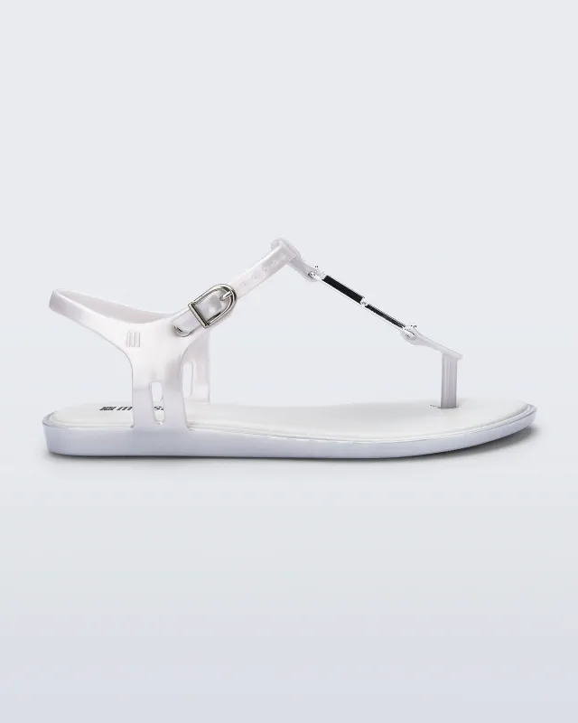 Solar M Chic sold by Melissa