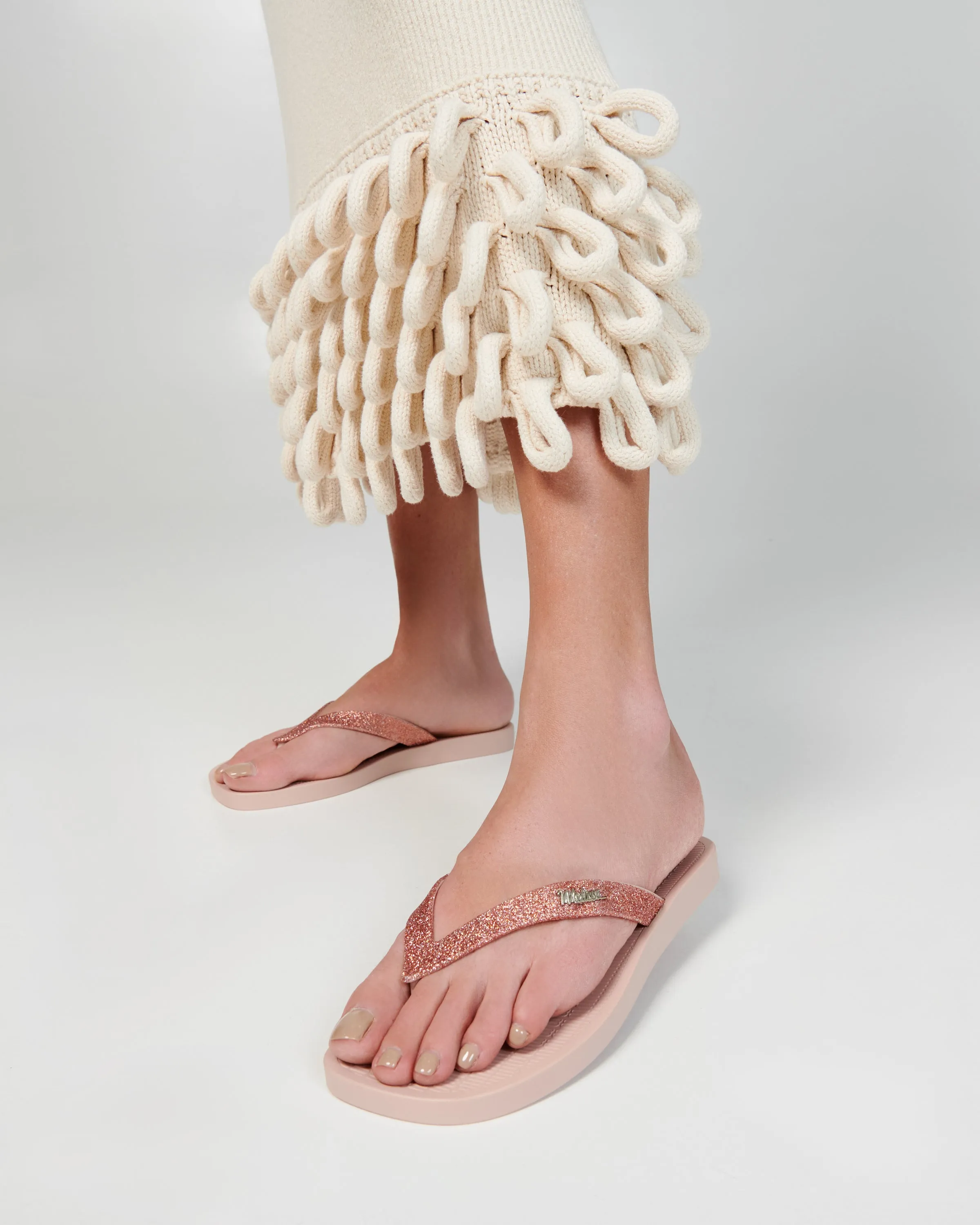 Sun Long Beach sold by Melissa product image thumbnail 2