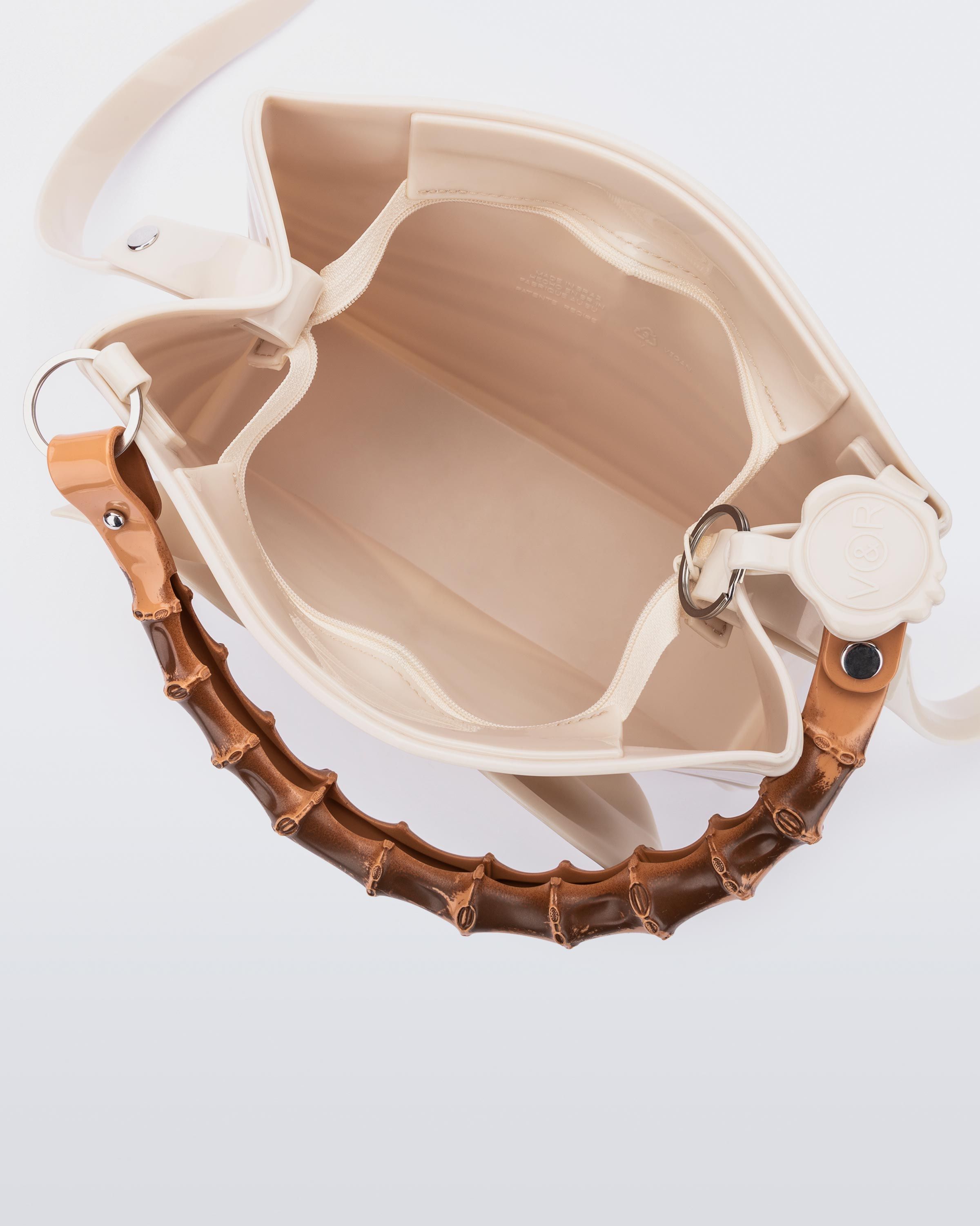 Tie Bag sold by Melissa product image thumbnail 5