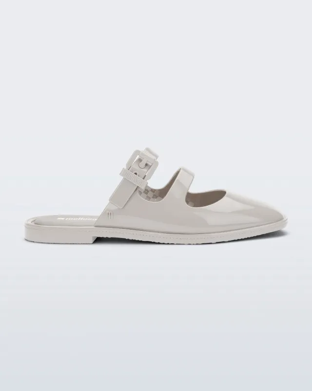 Anastasia sold by Melissa