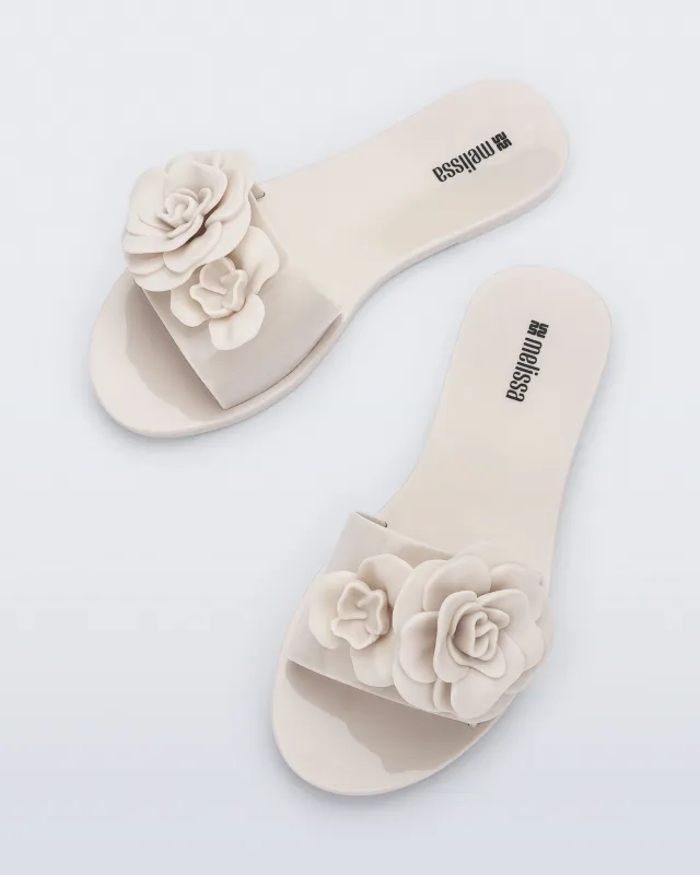 Babe Petals sold by Melissa