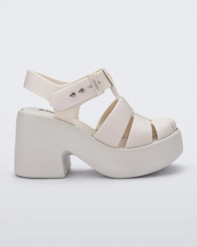 Lulu sold by Melissa