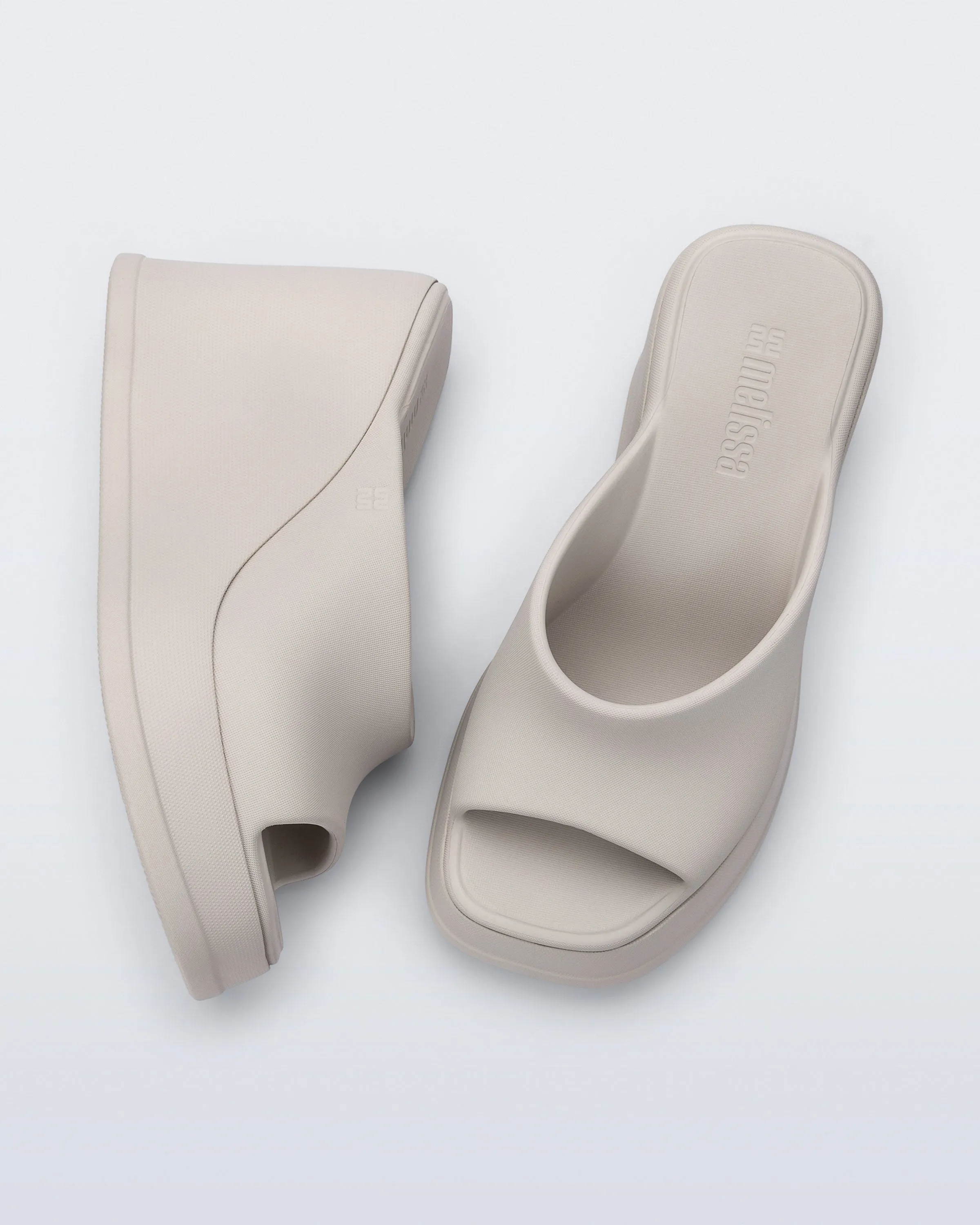 Free Slip sold by Melissa product image thumbnail 3