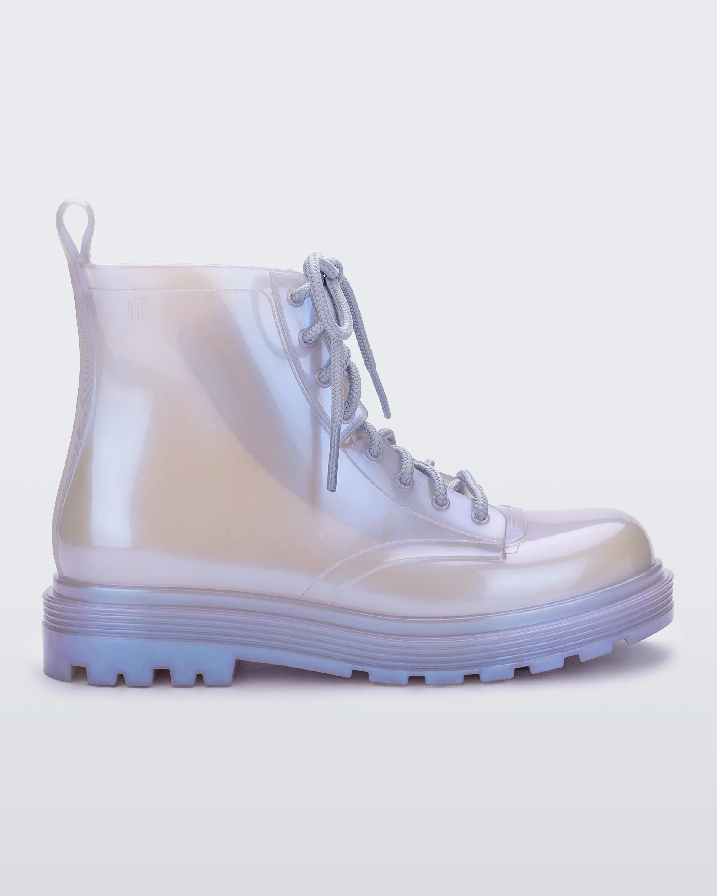 Coturno sold by Melissa