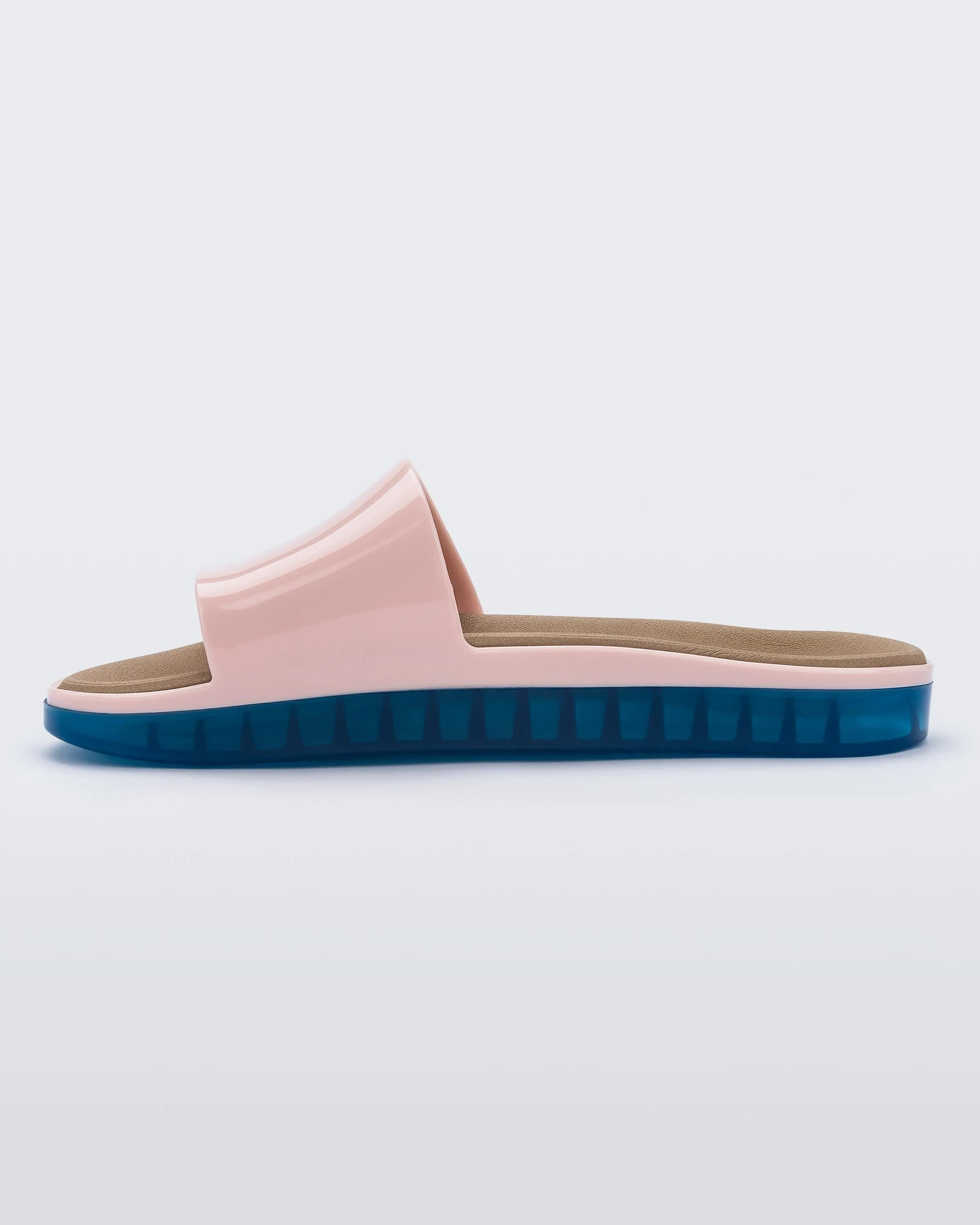 Beach sold by Melissa product image thumbnail 2