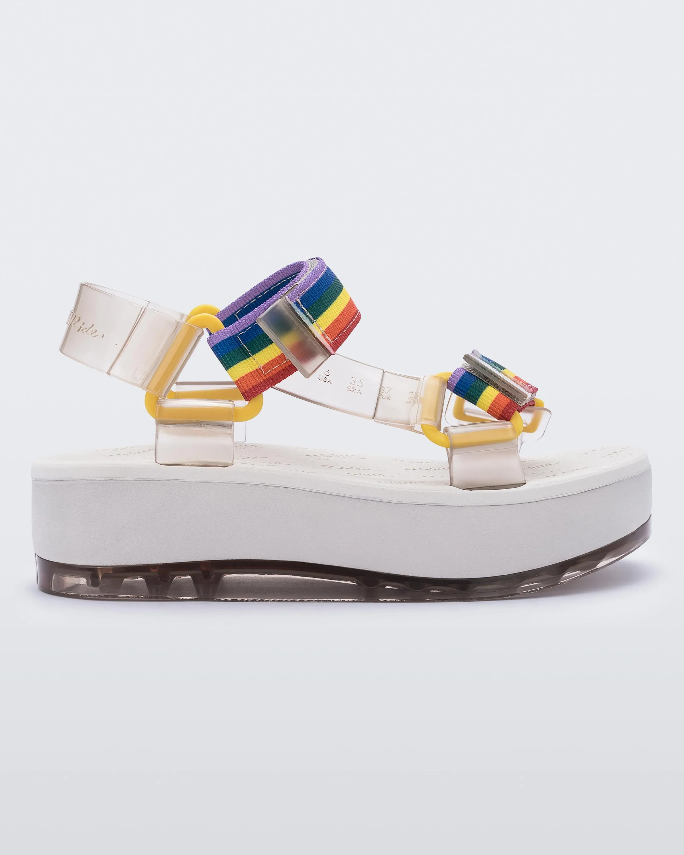 Papete Platform sold by Melissa