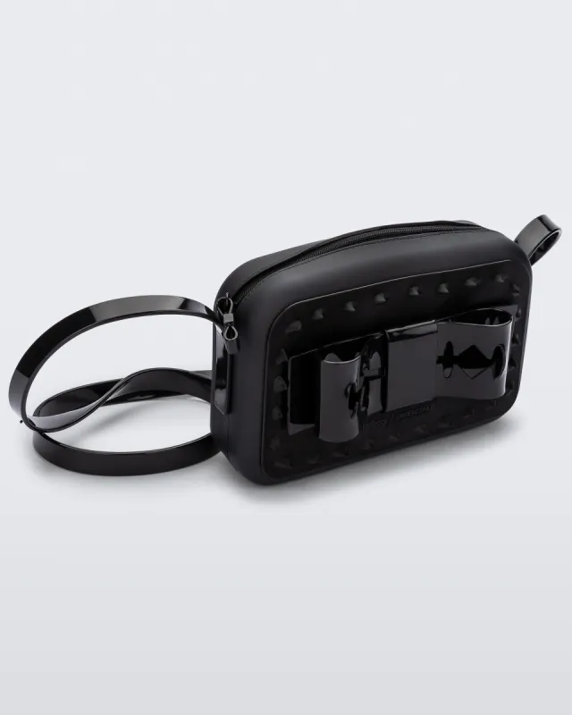 Razor Bow sold by Melissa