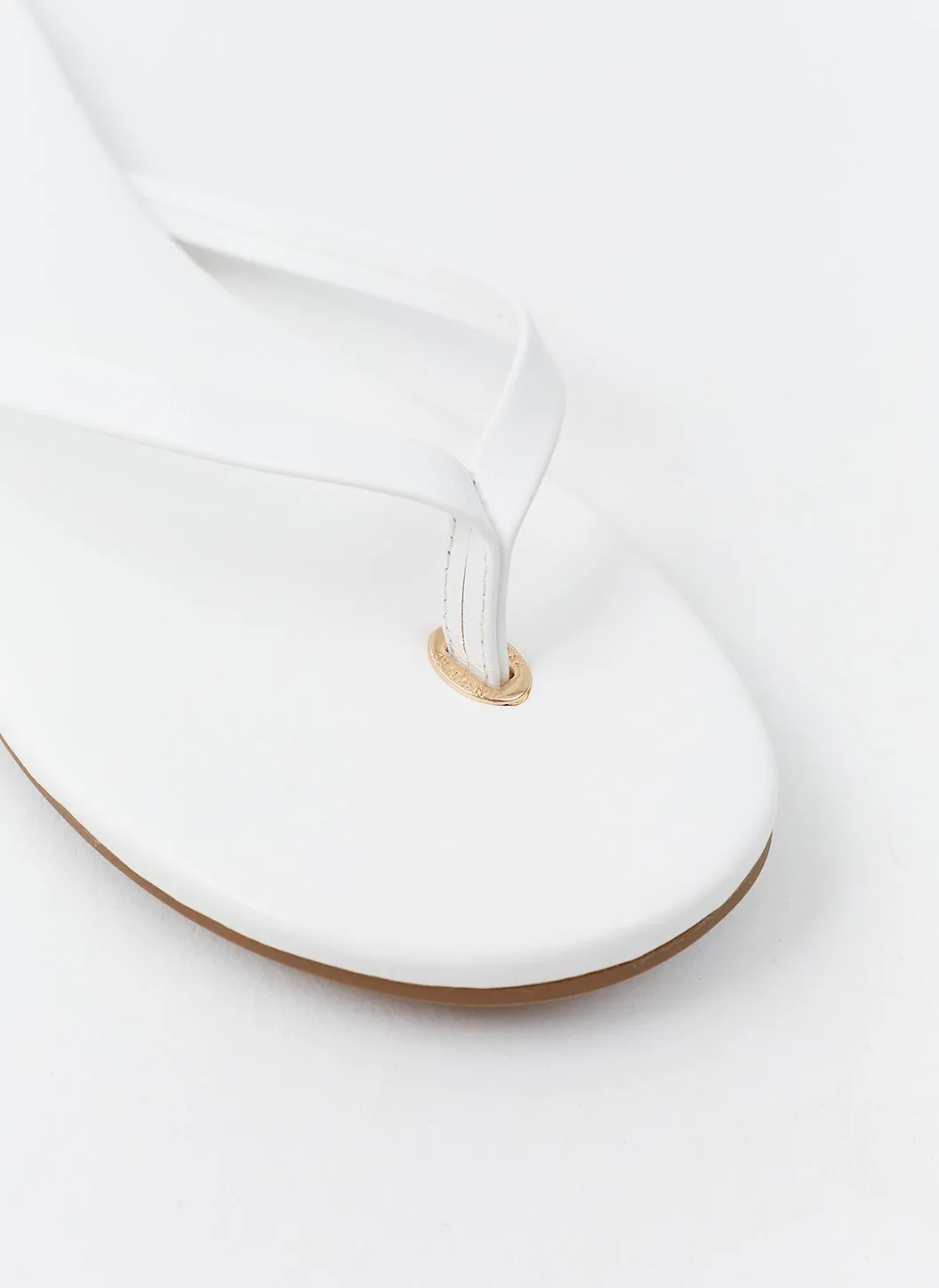 Sandals White sold by Melissa Odabash product image thumbnail 3