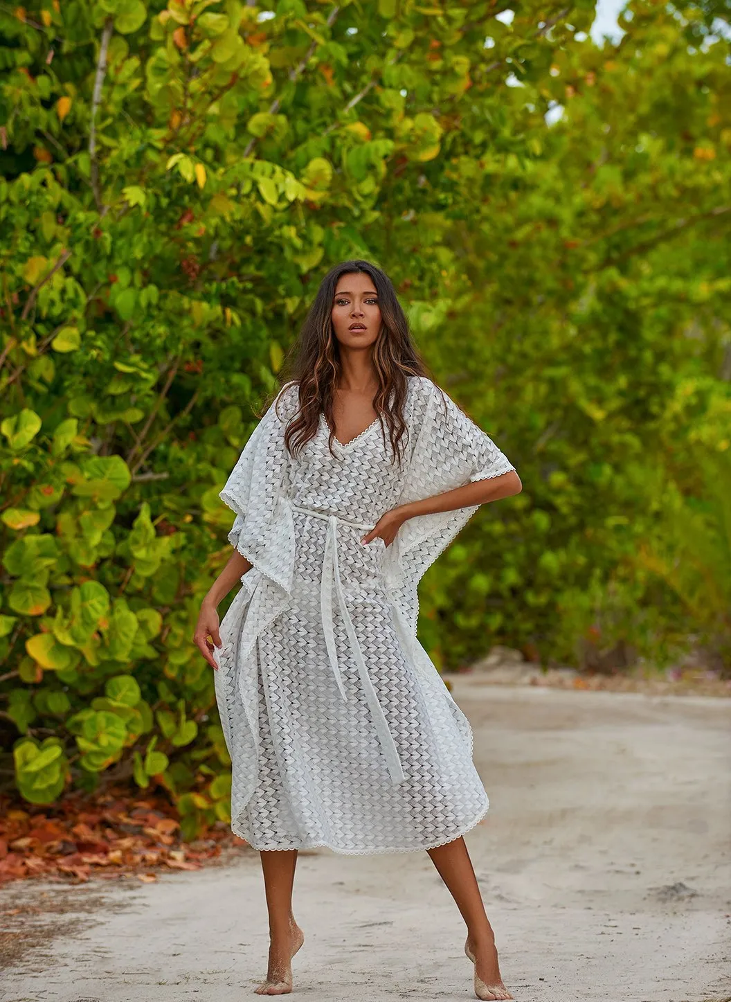 Tara White Kaftan sold by Melissa Odabash product image thumbnail 2