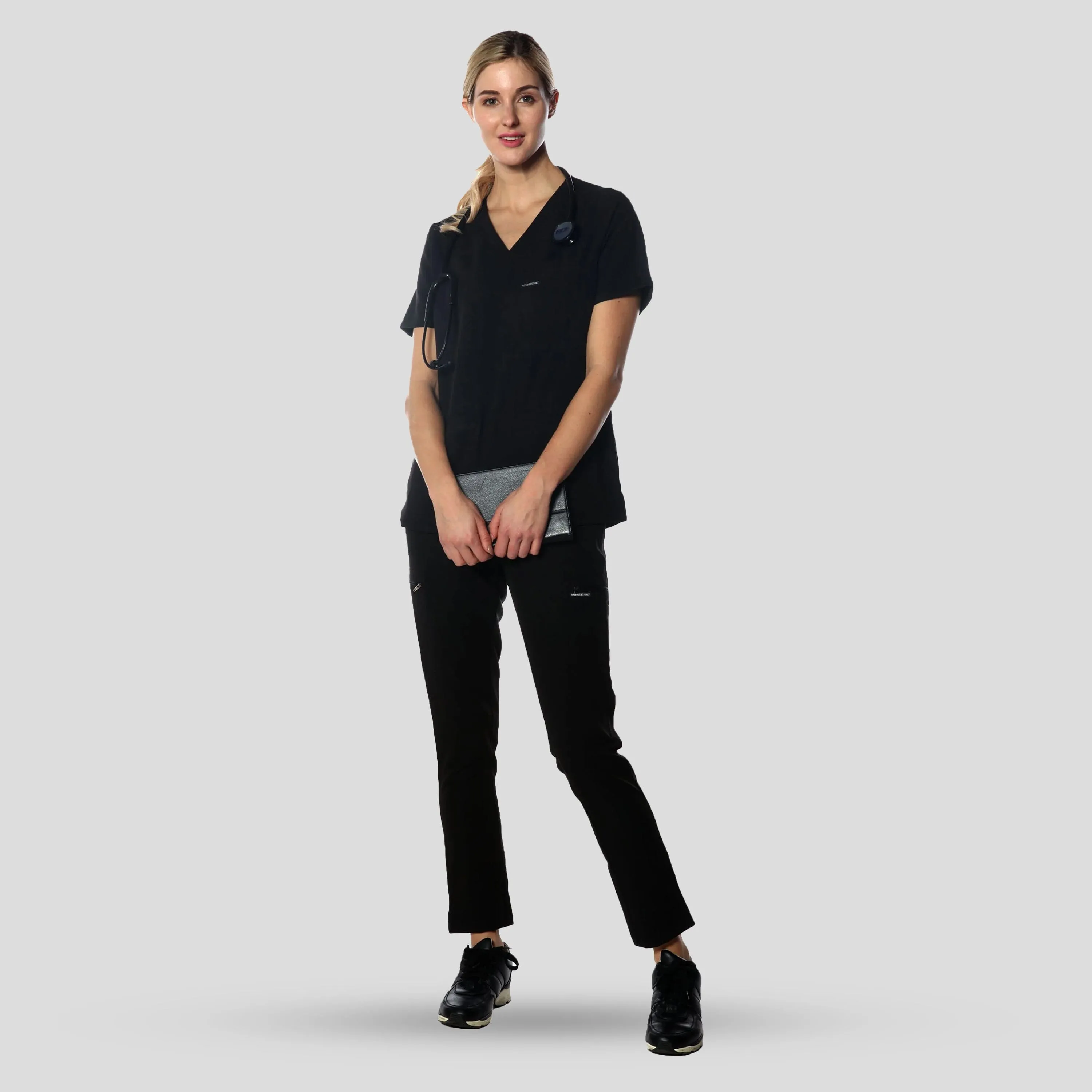 Siena 5-Pocket Scrub Top sold by Members Only product image thumbnail 4