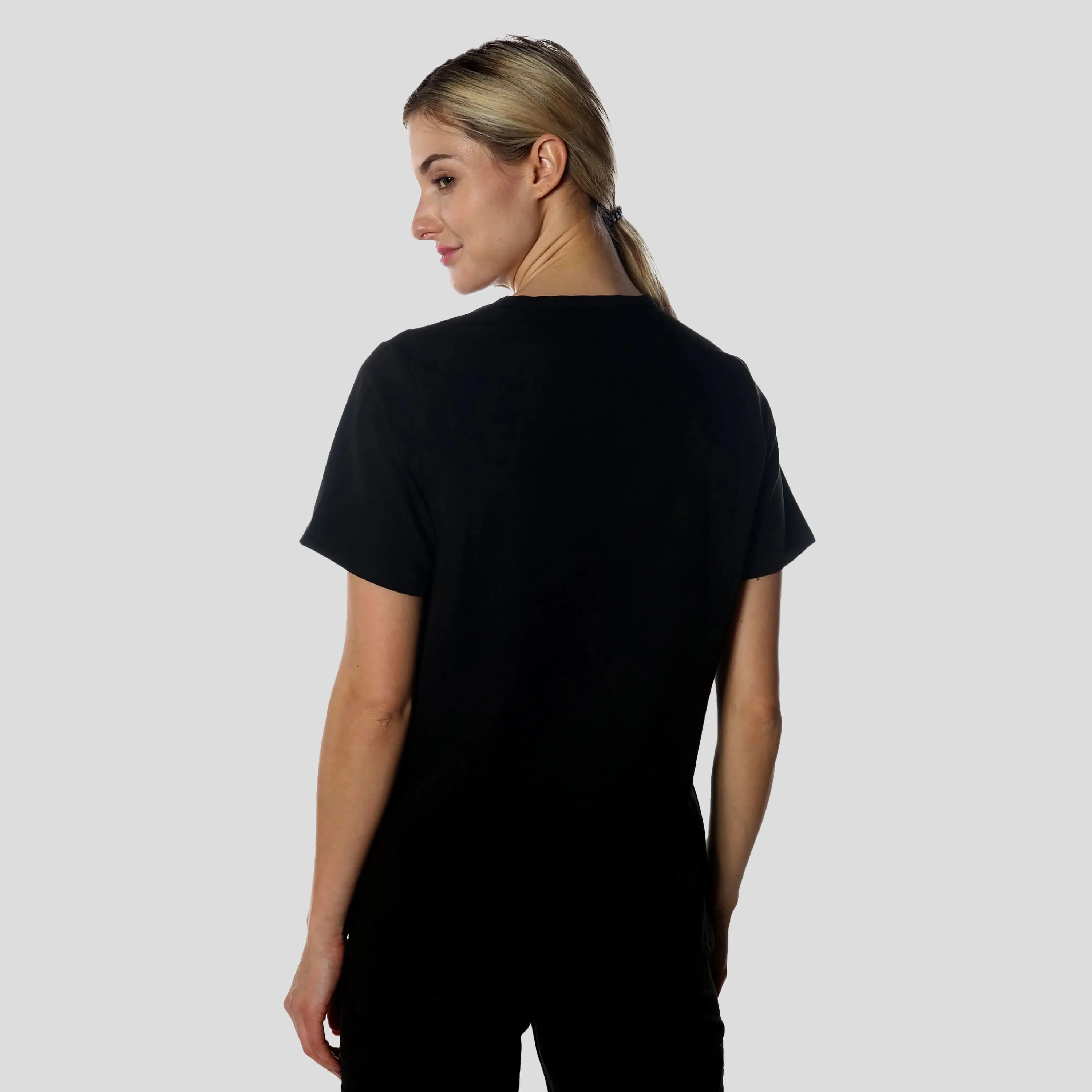 Siena 5-Pocket Scrub Top sold by Members Only product image thumbnail 3