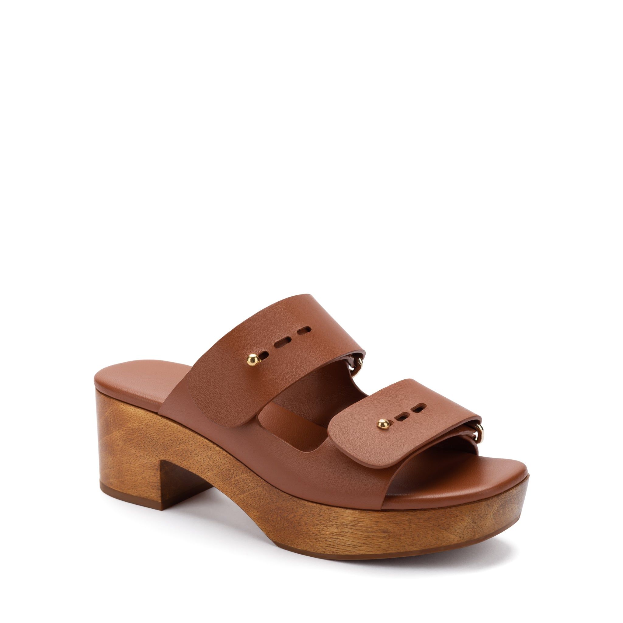 Lisanne – Almond sold by MERCEDES CASTILLO