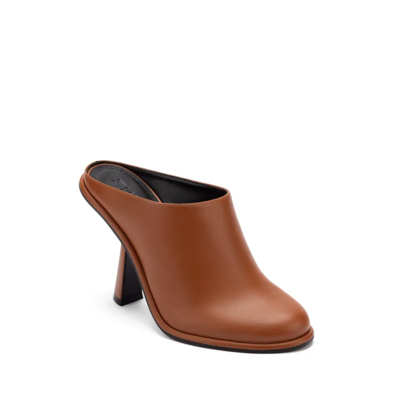 Kara High – Almond sold by MERCEDES CASTILLO