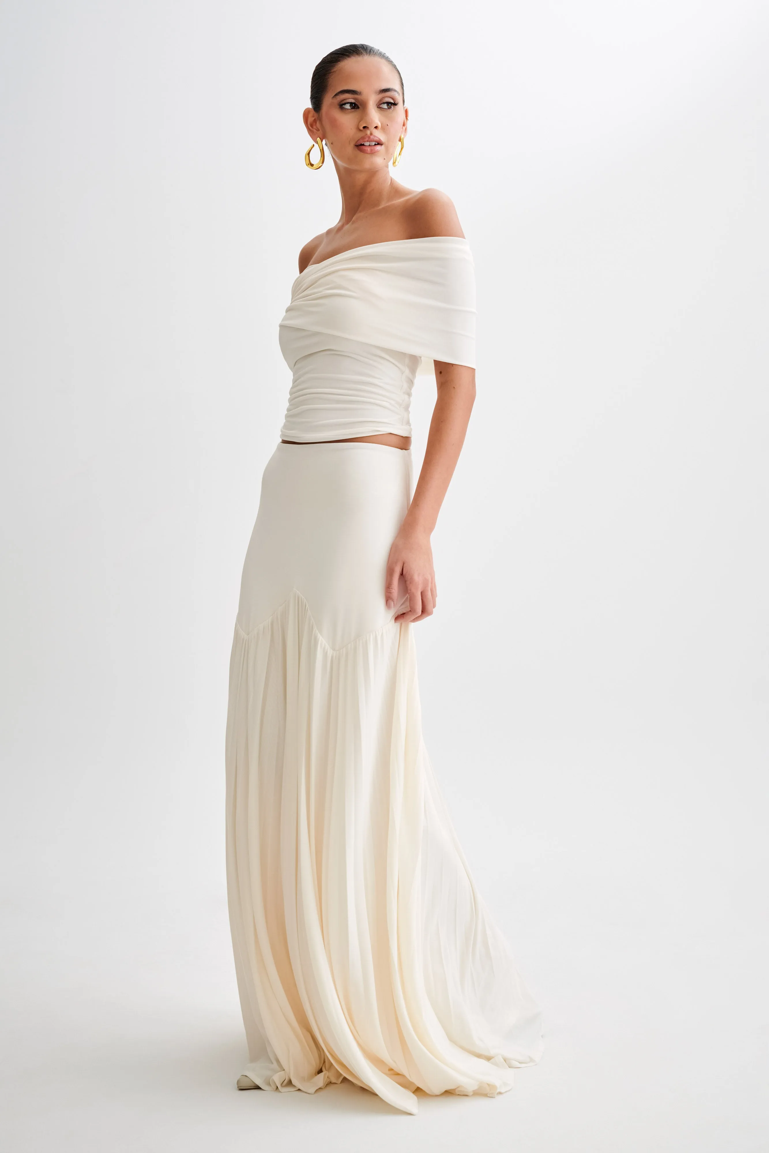 Lourdes Slinky Off Shoulder Top - Ivory | Parallel