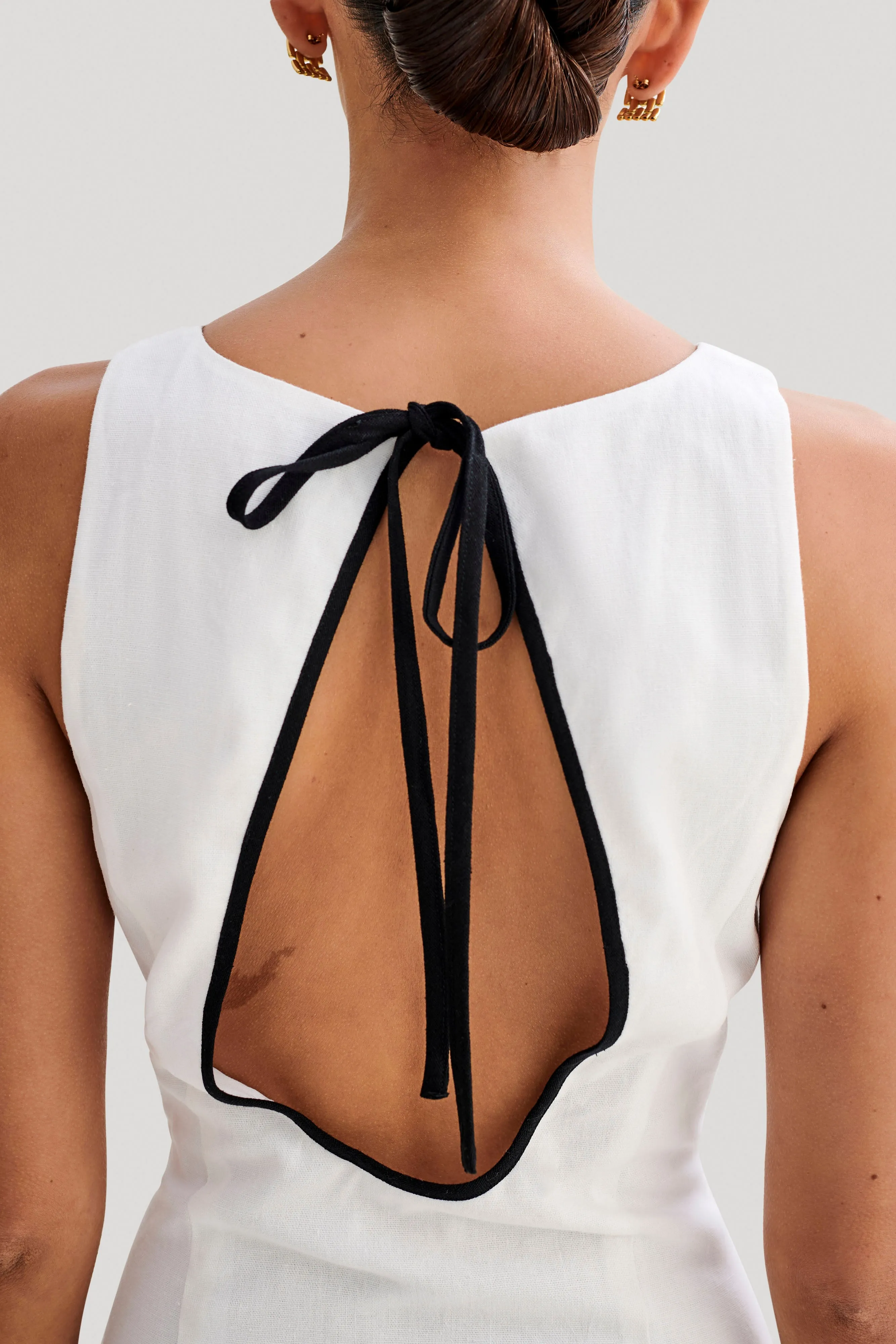 Sofiane Scalloped Linen Mini Dress - Ivory sold by Meshki product image thumbnail 3